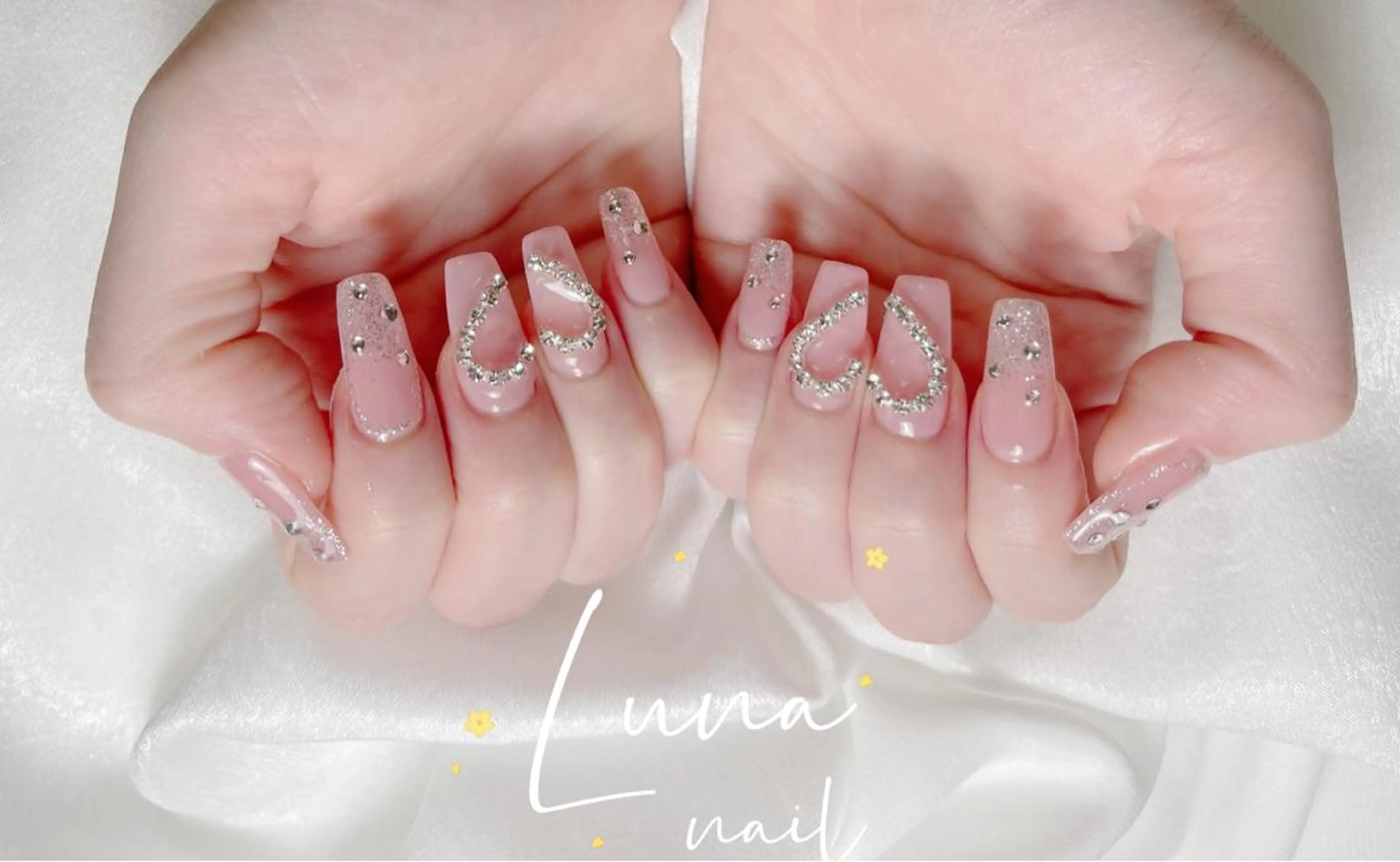 ネイル luna nail ＆eyelashのネイルデザイン