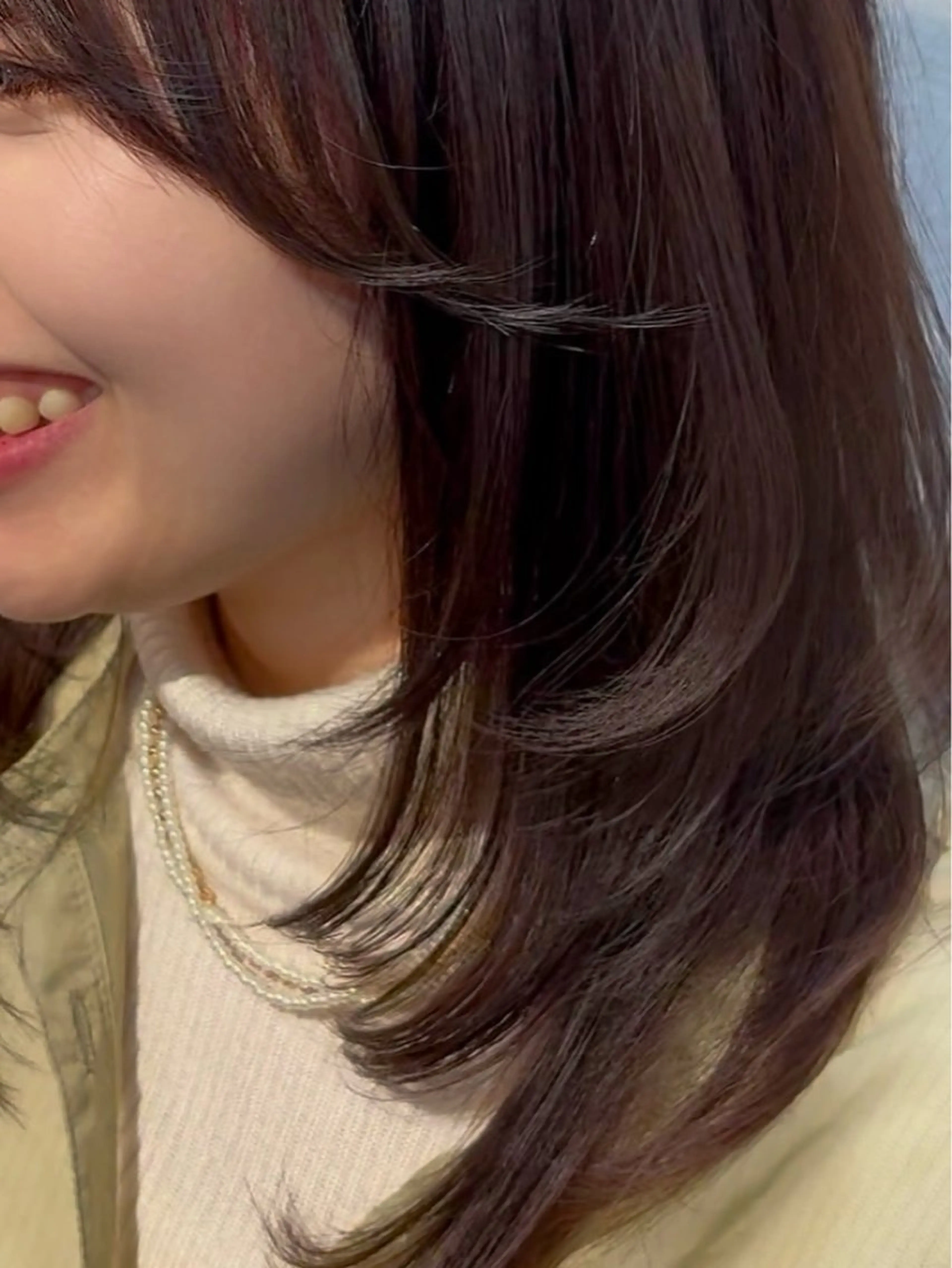 ミディアム 赤みオフの透明感職人 /ケア重視の美髪施術のヘアスタイル