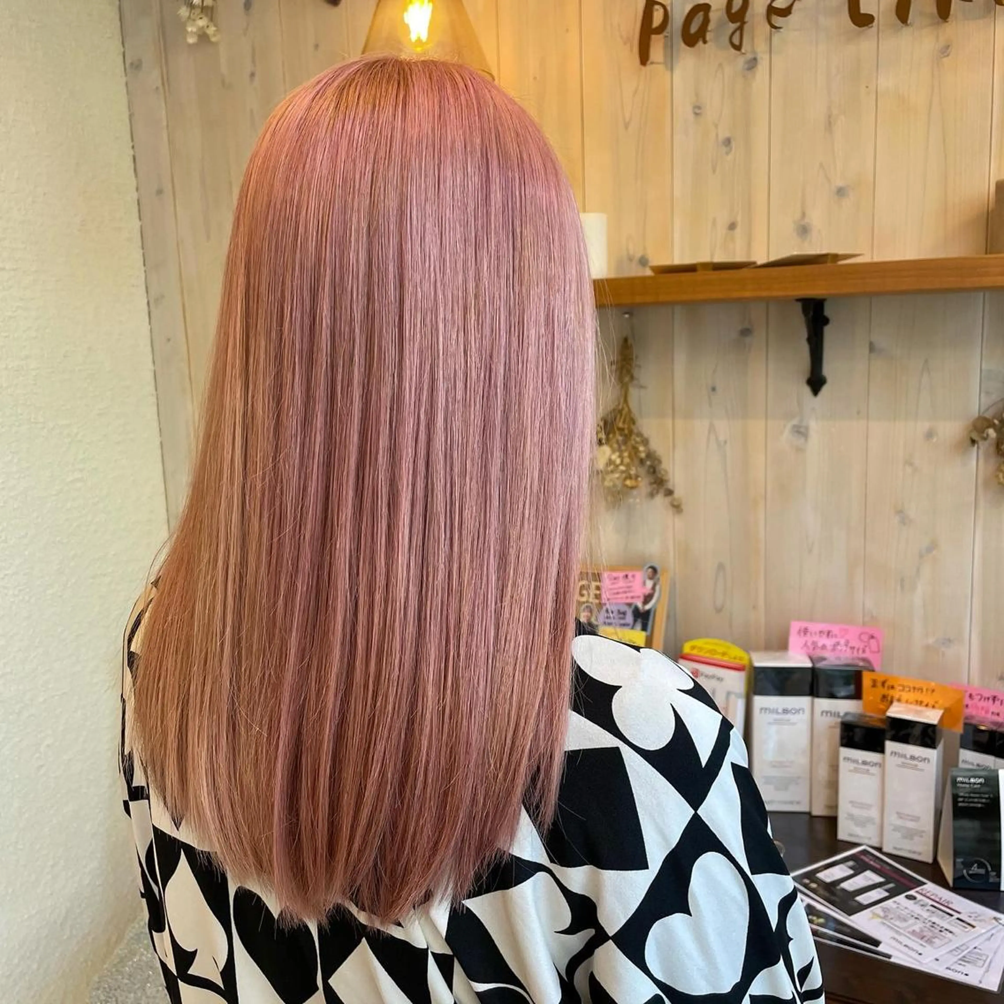 ロング カラー ブリーチ ピンクカラー 透明感カラー/ 寺田千雅子のヘアスタイル