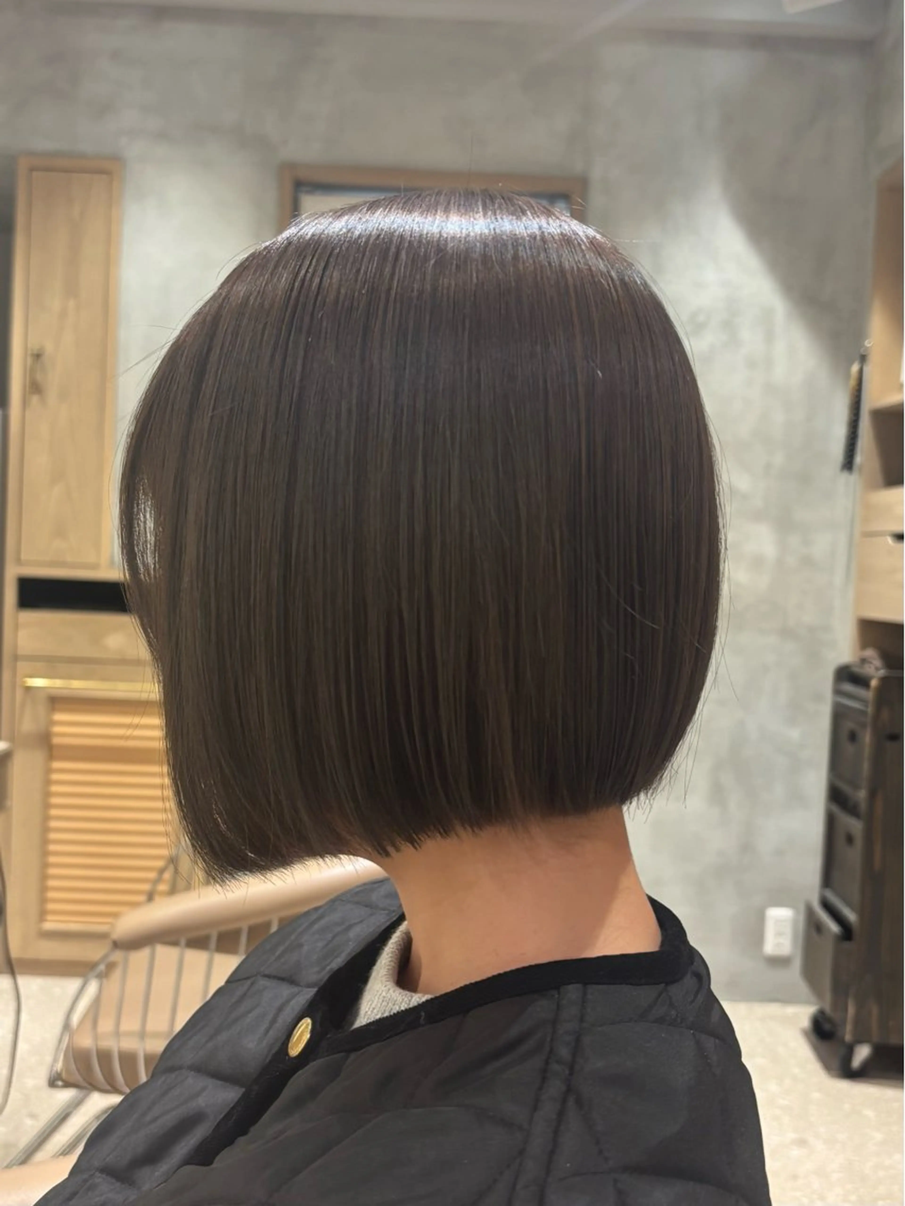 レディースカット(ショートスタイル)+トリートメントの写真