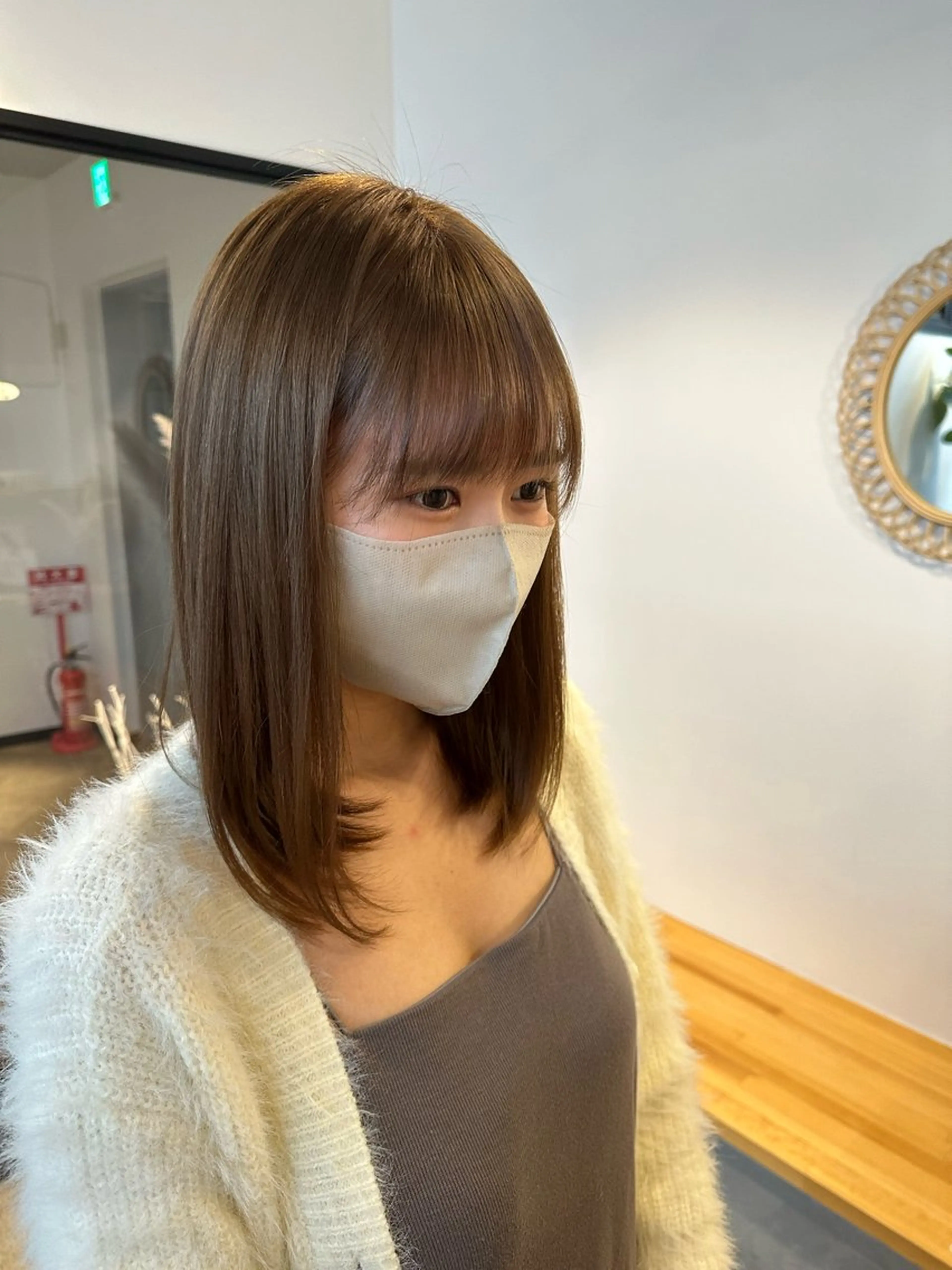 ミディアム カラー yuika .のヘアスタイル