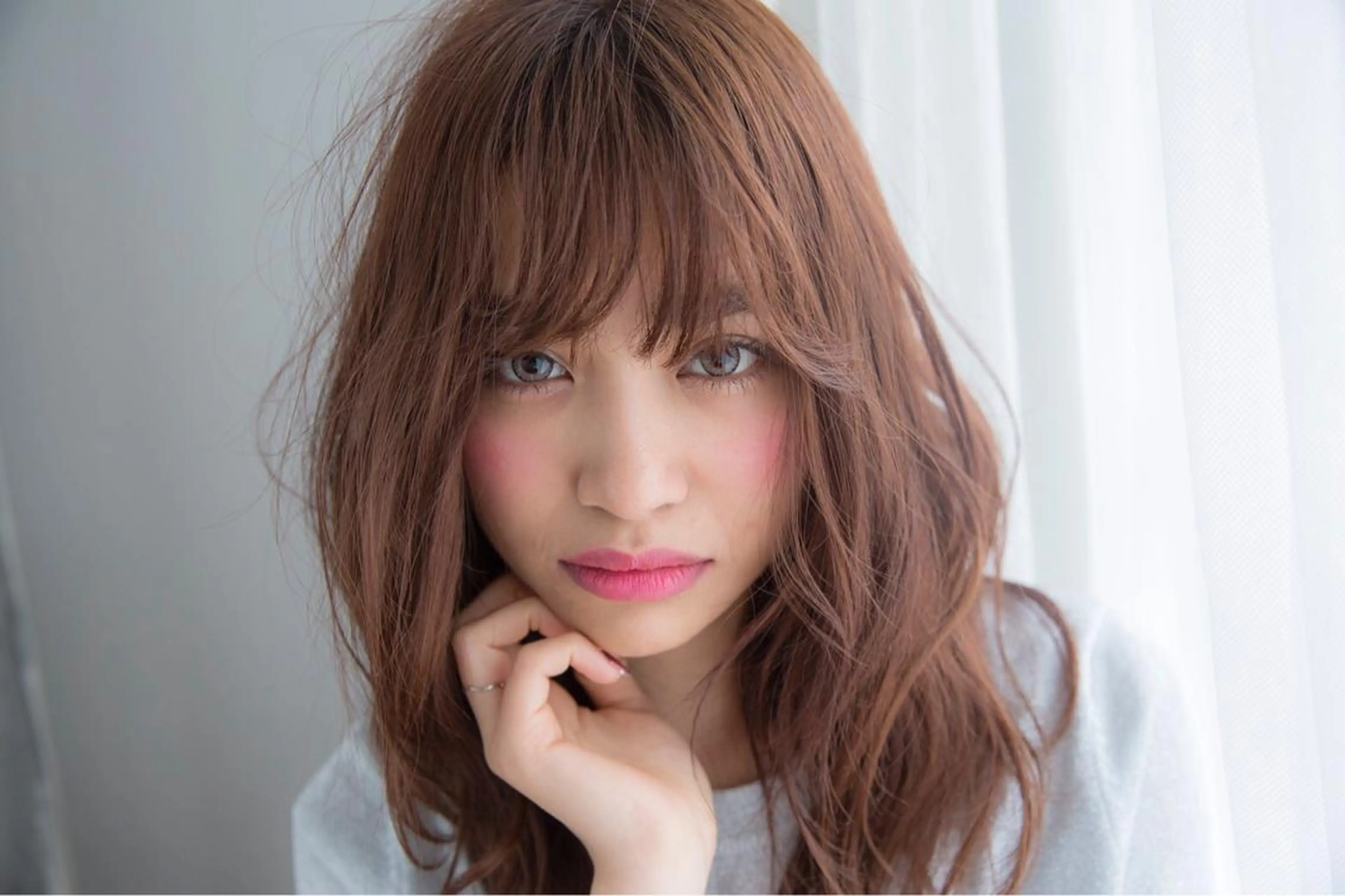 セミロング カラー ○HITOMI ○のヘアスタイル