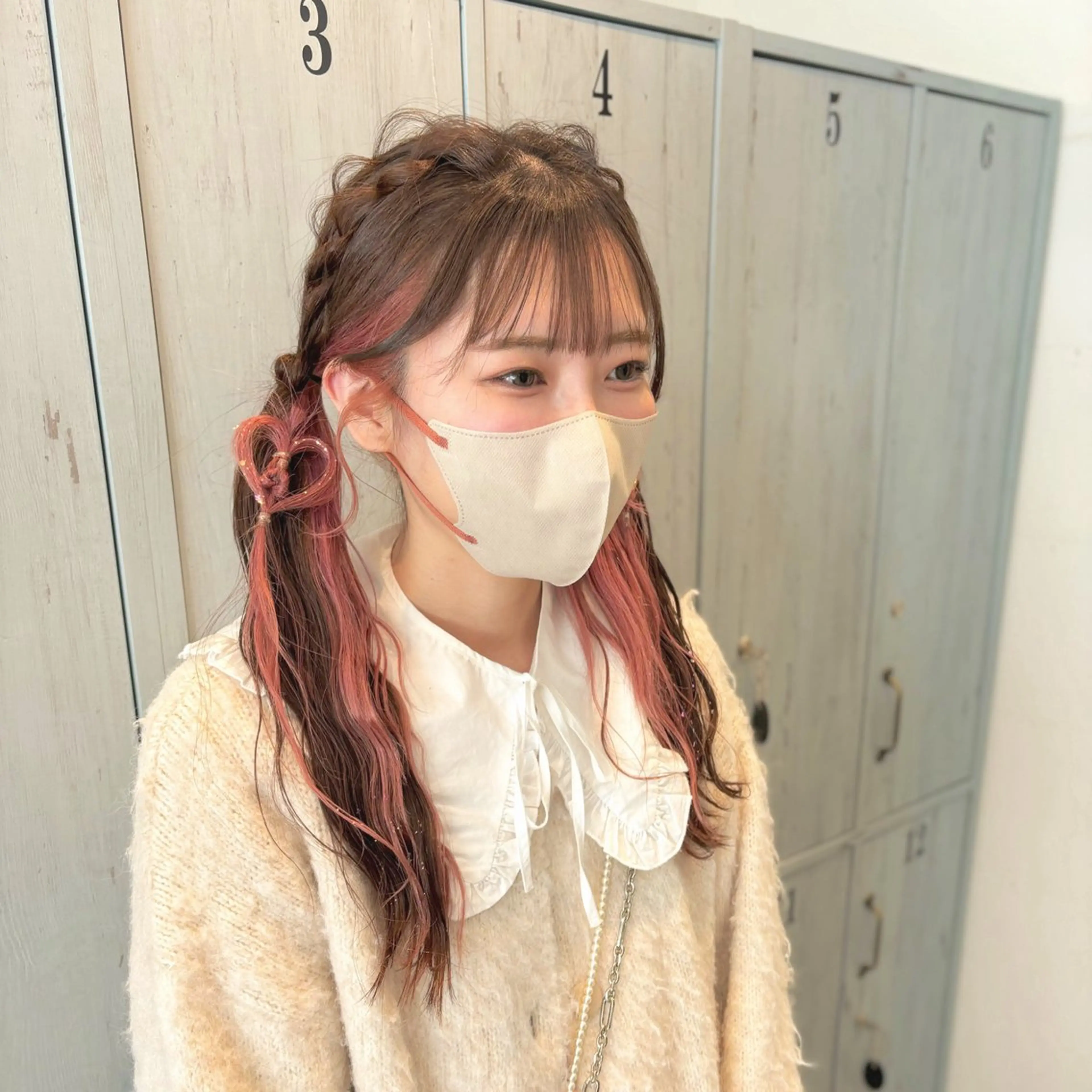 ロング ヘアアレンジ ツインテール ヘアセット miwa♡暖色カラー 盛れる顔周り.ヘアメのヘアスタイル