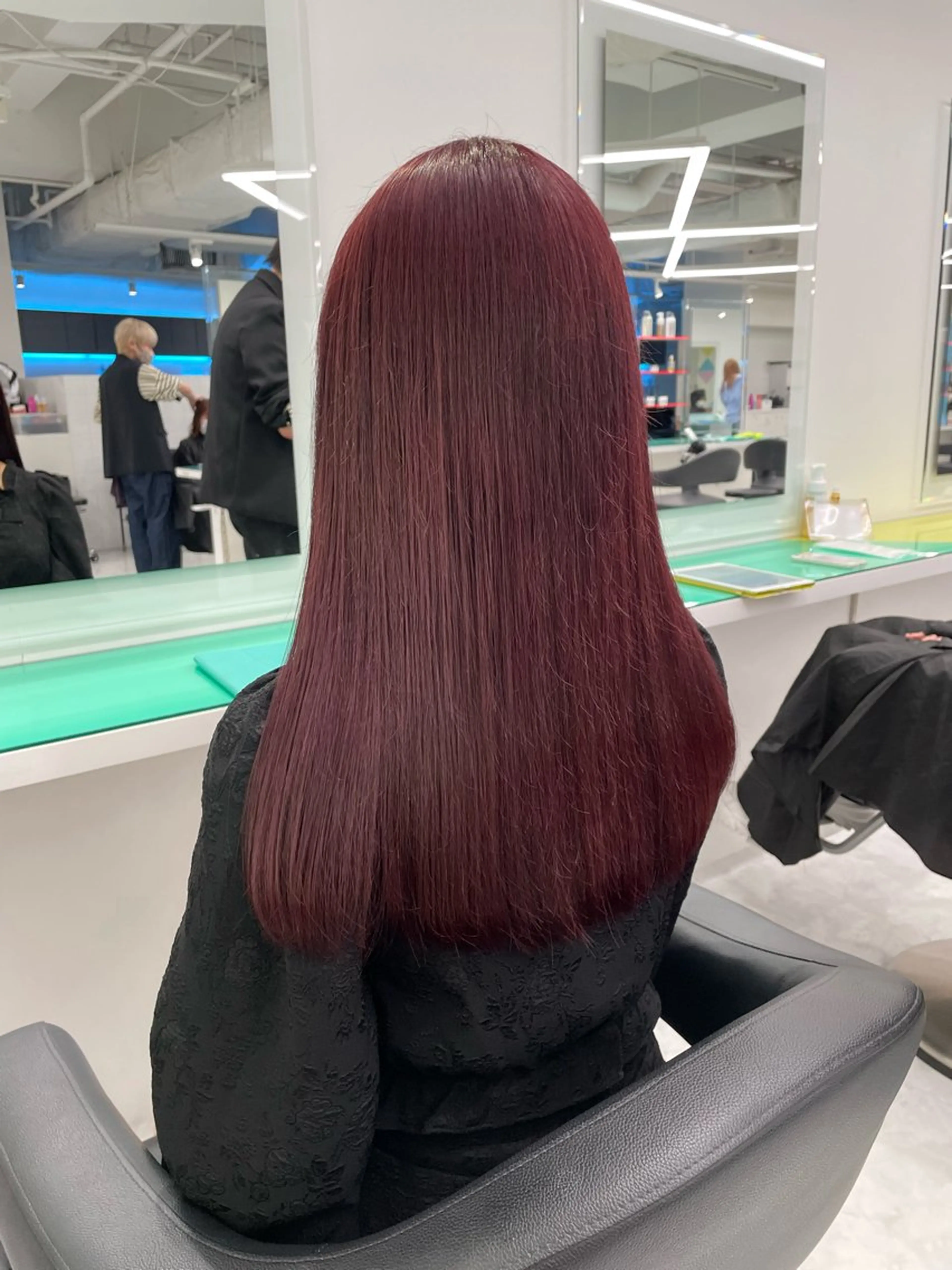 セミロング カラー ヘアアレンジ ケアカラー ヘアカラー ヘッドスパ ヘアセット 中韓🇰🇷暖色/ ワインレッド/らいるのヘアスタイル