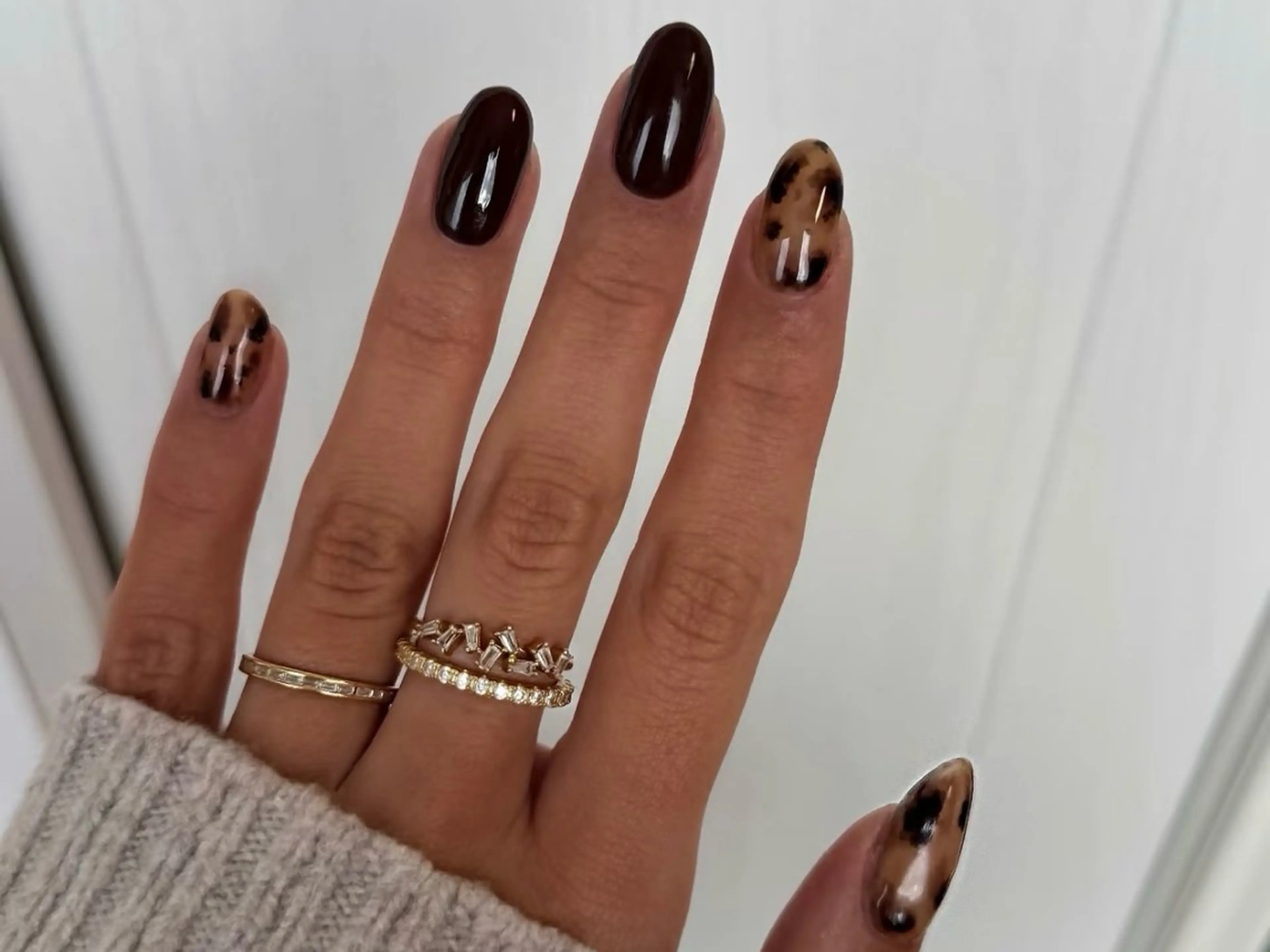 セミロング ハンドネイル Chic Muse nail salonのネイルデザイン