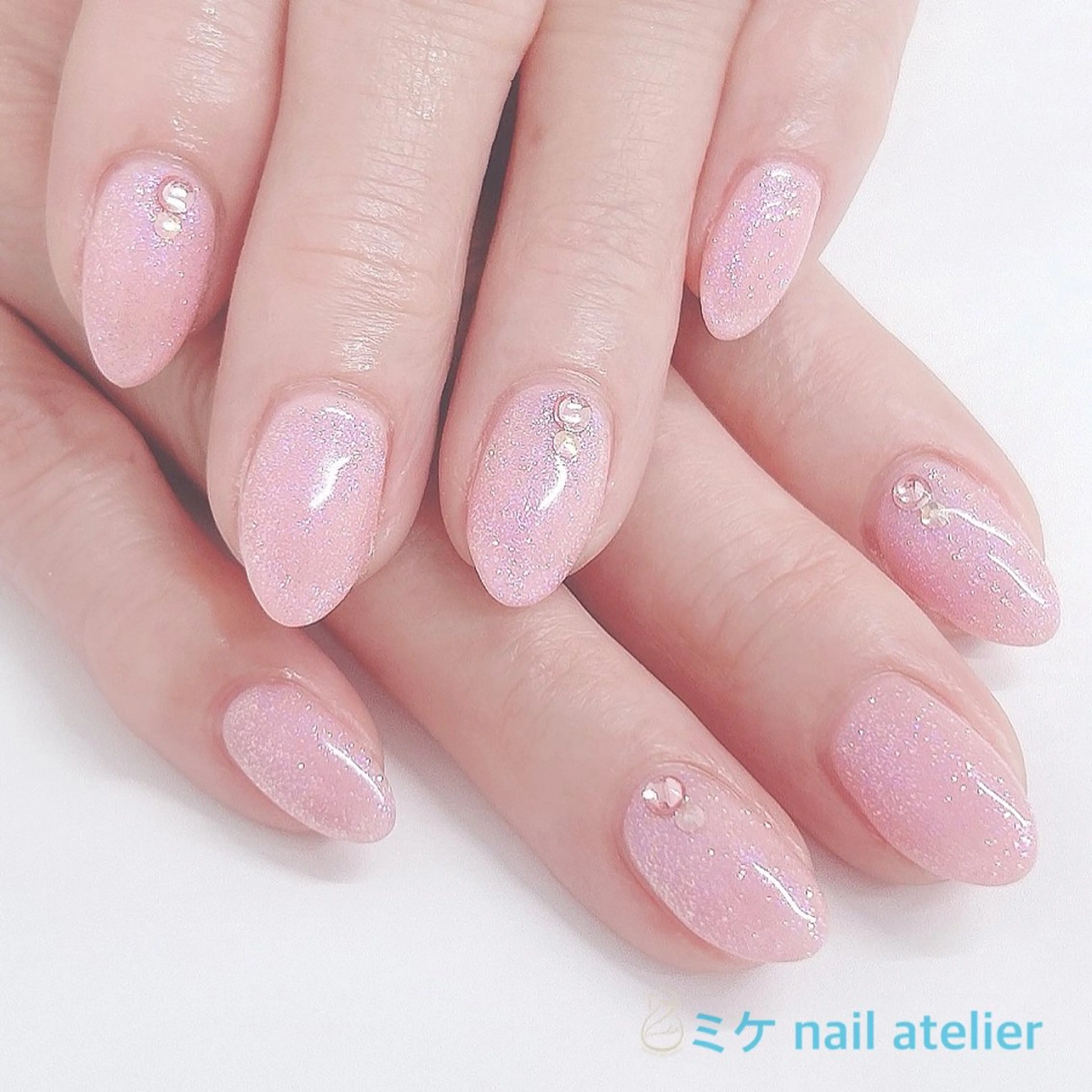 ネイル ジェルネイル ラメ(グリッター) ワンカラーネイル ピンク 冬ネイル ハンドネイル h. rikaのネイルデザイン