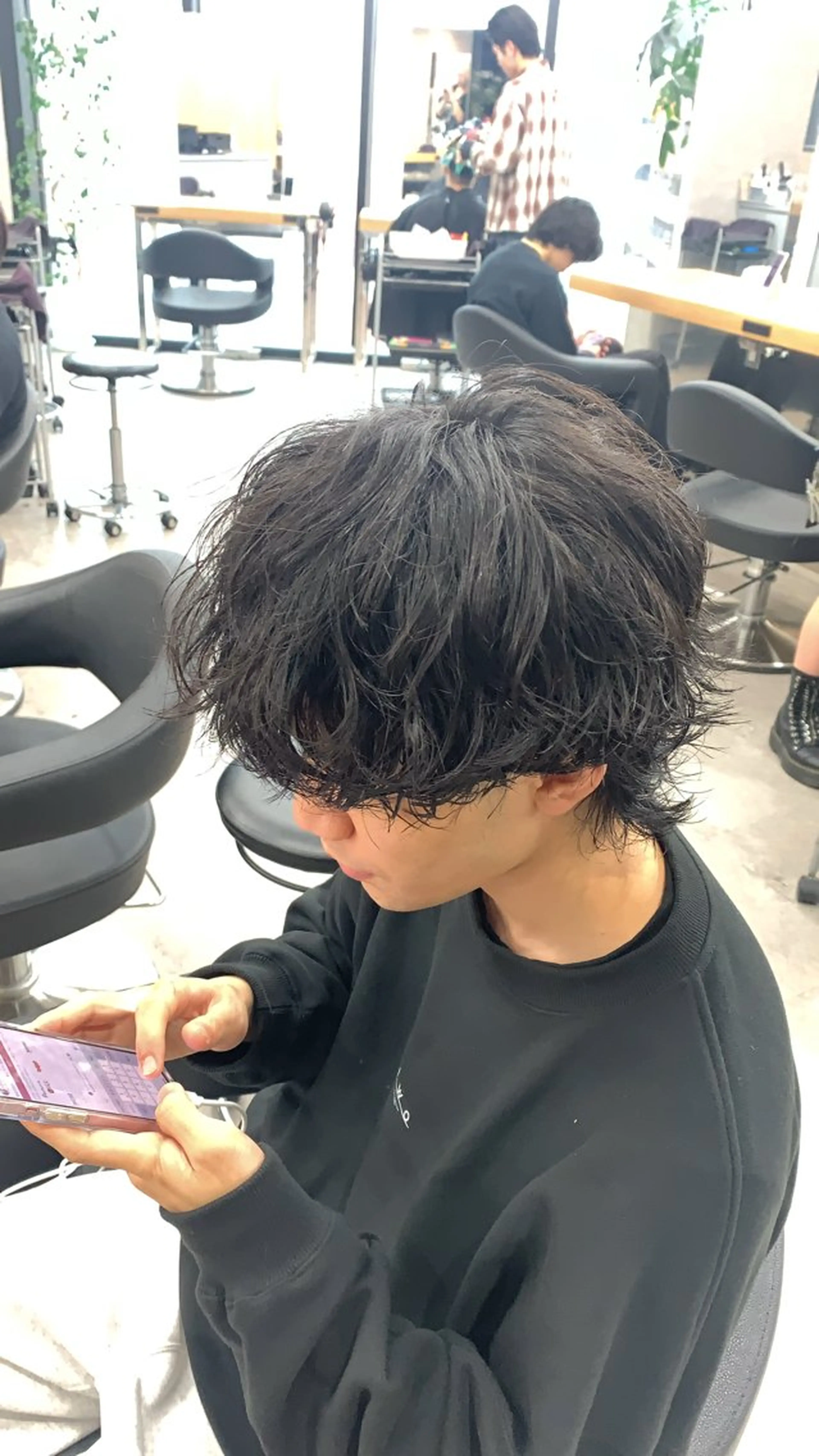 ショート パーマ メンズ メンズパーマ 波巻きパーマ ⚡️メンズ特化⚡️ RYUKIのヘアスタイル