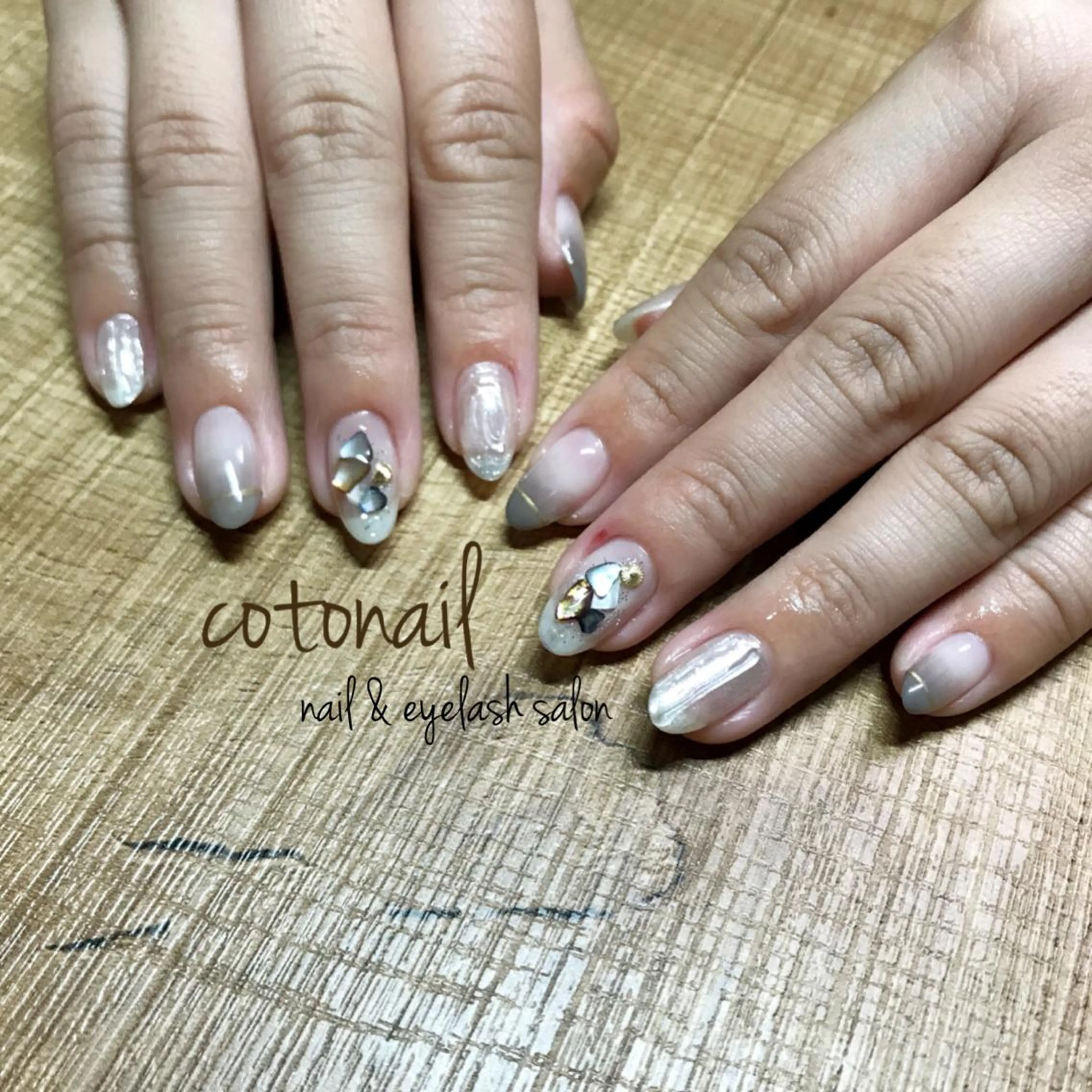 セミロング ネイル アートネイル ハンドネイル ツメトマツゲ .のネイルデザイン