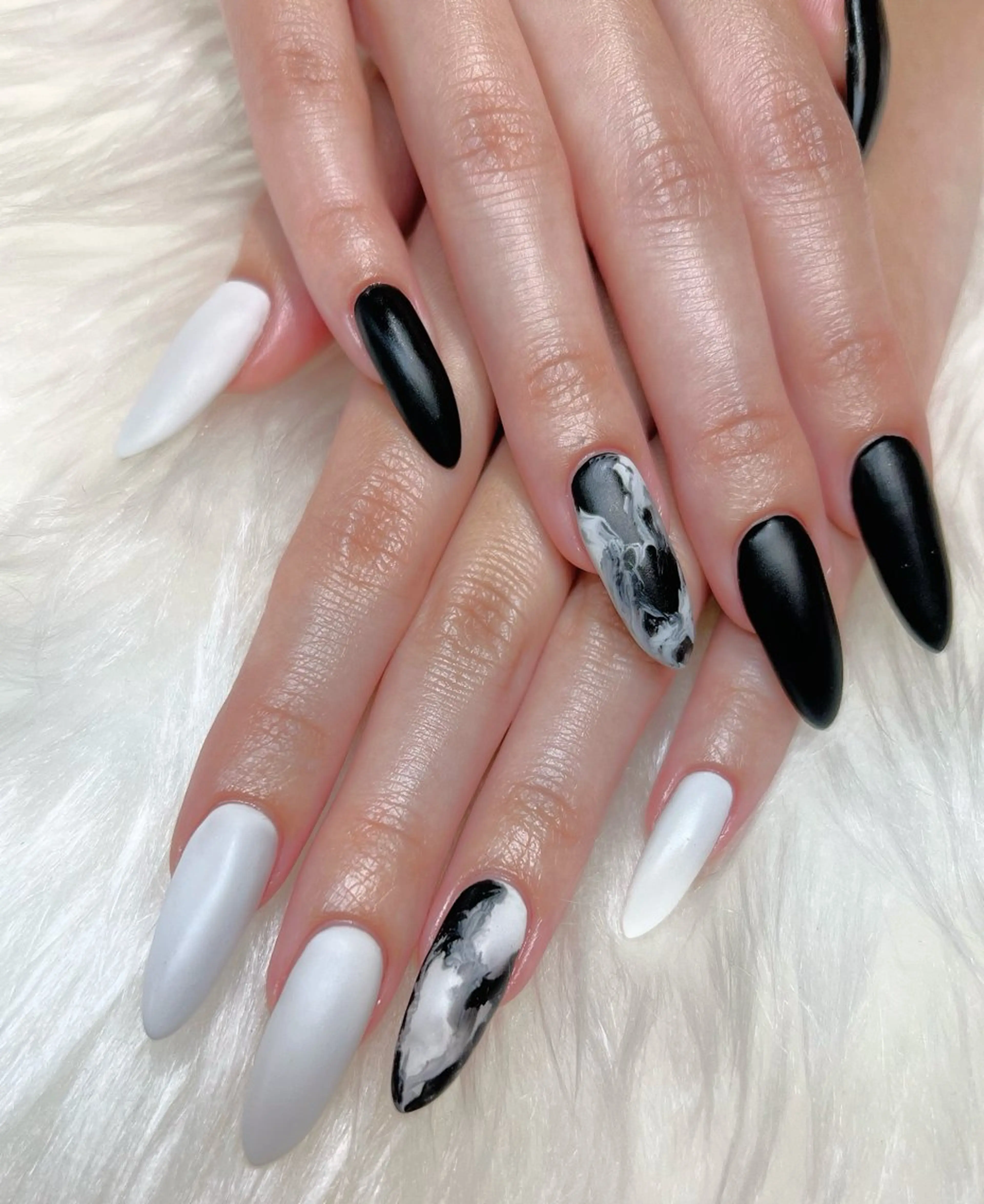 ネイル ハンドネイル glow_ nailのネイルデザイン