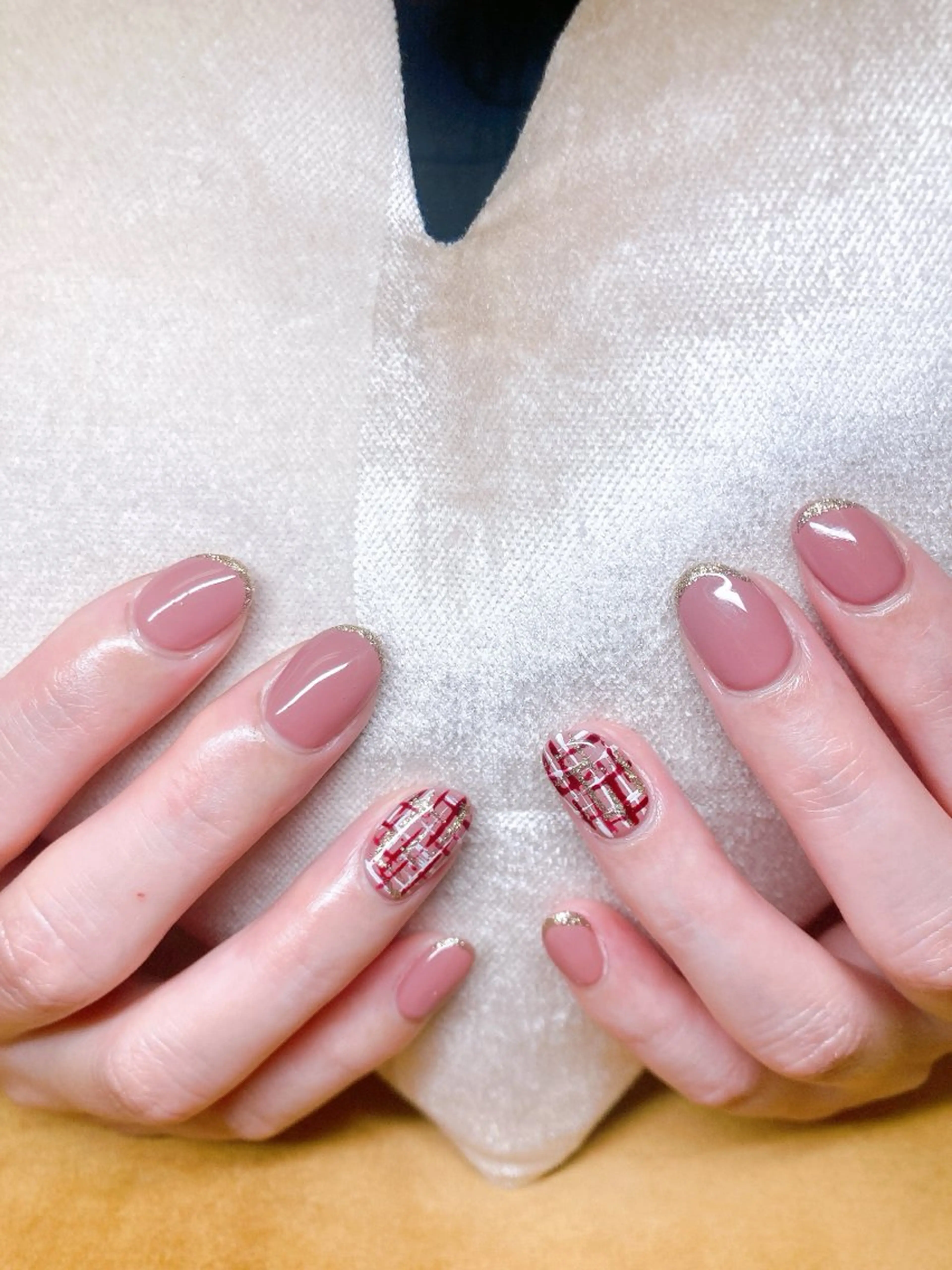 ネイル ECLAT エクラ所属・寺山 千鶴のネイルデザイン