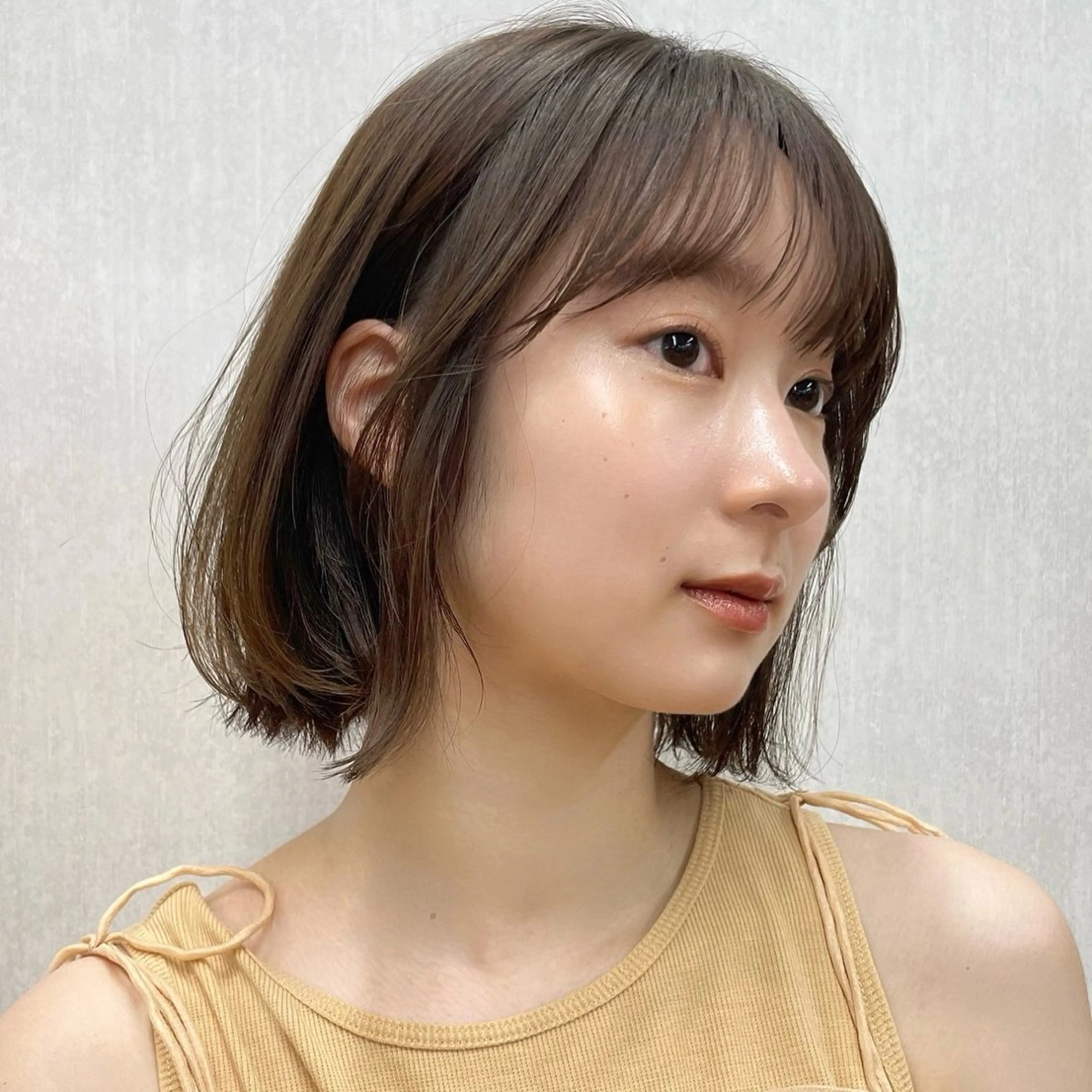 ショート カラー ボブ くびれヘア 顔まわり/レイヤー/ 透明感/まいな🥨のヘアスタイル