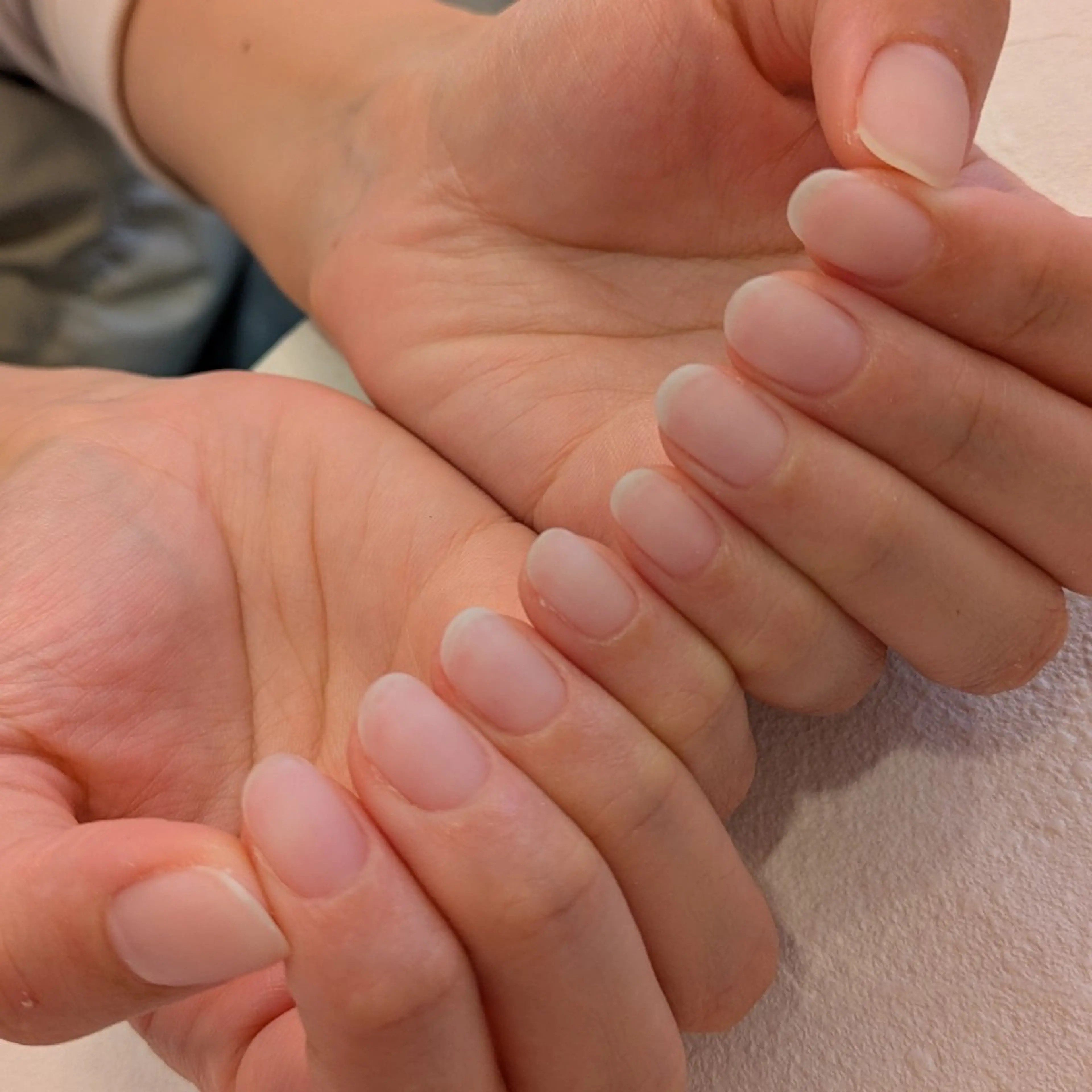 ネイル ジェヌインネイル 河内のネイルデザイン