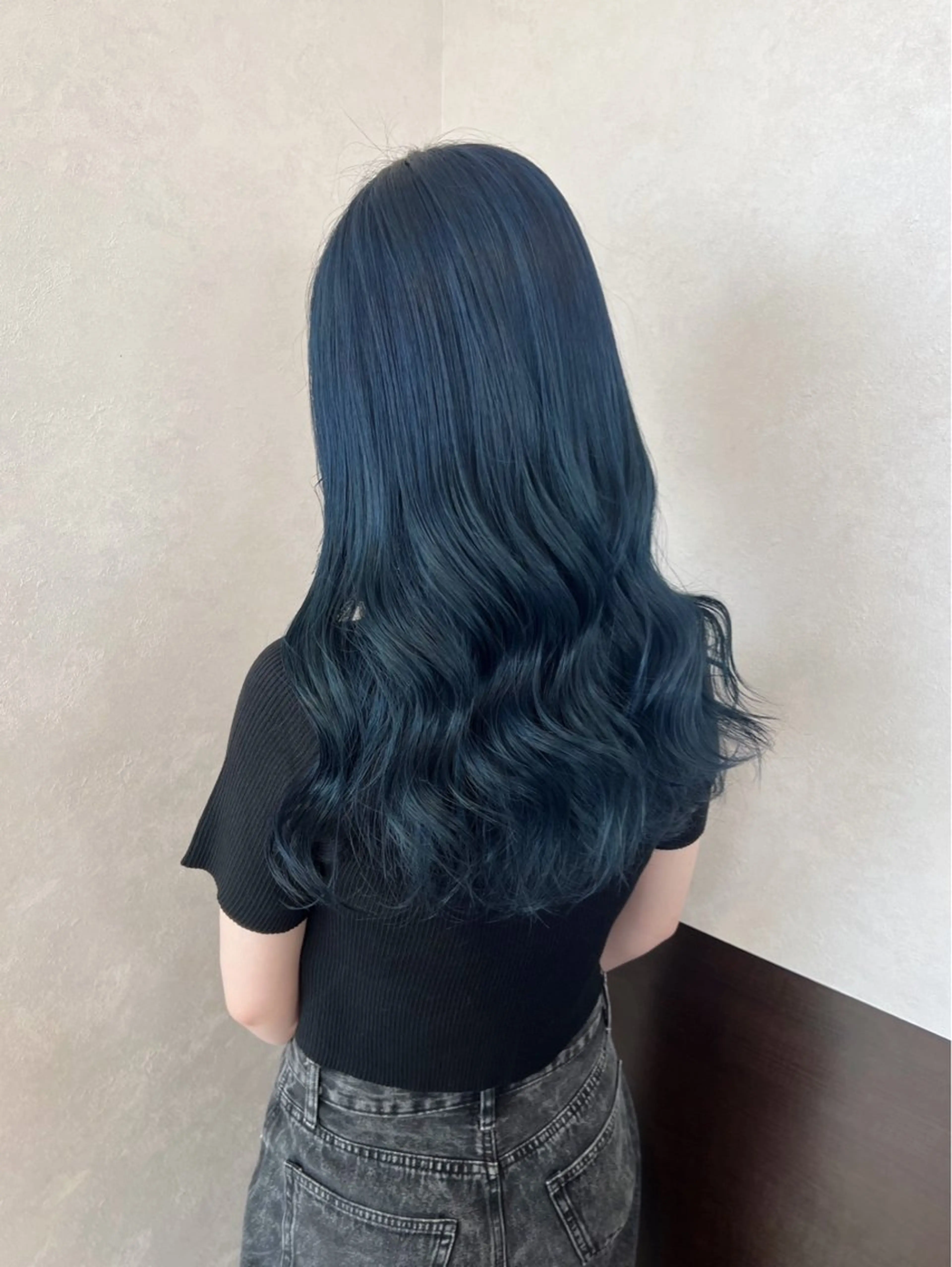 カラー nehus nagaoka所属・🖤複雑履歴ブリーチ Mizuki 🖤のヘアスタイル