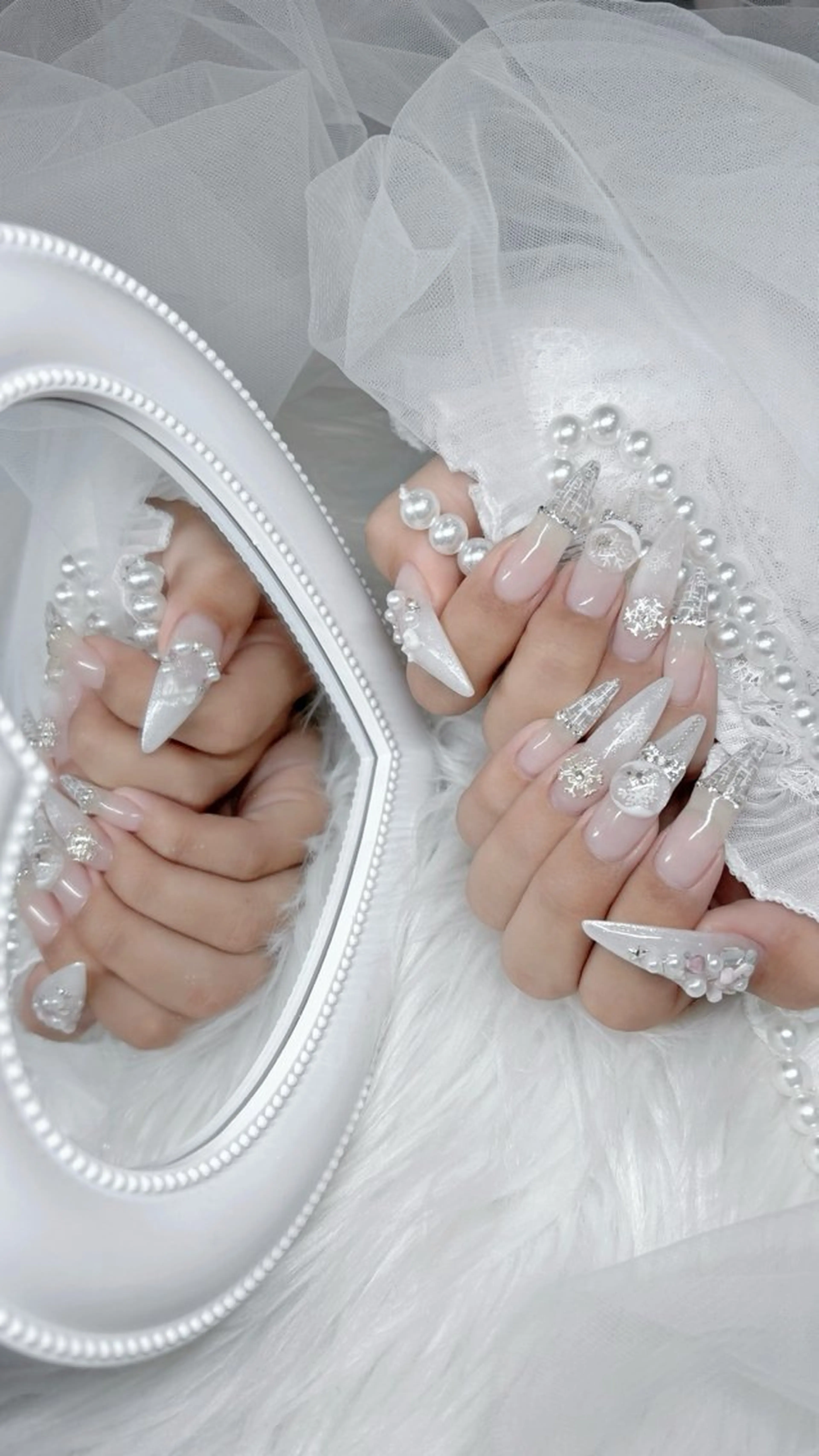 ネイル moca心斎橋店 Risaのネイルデザイン