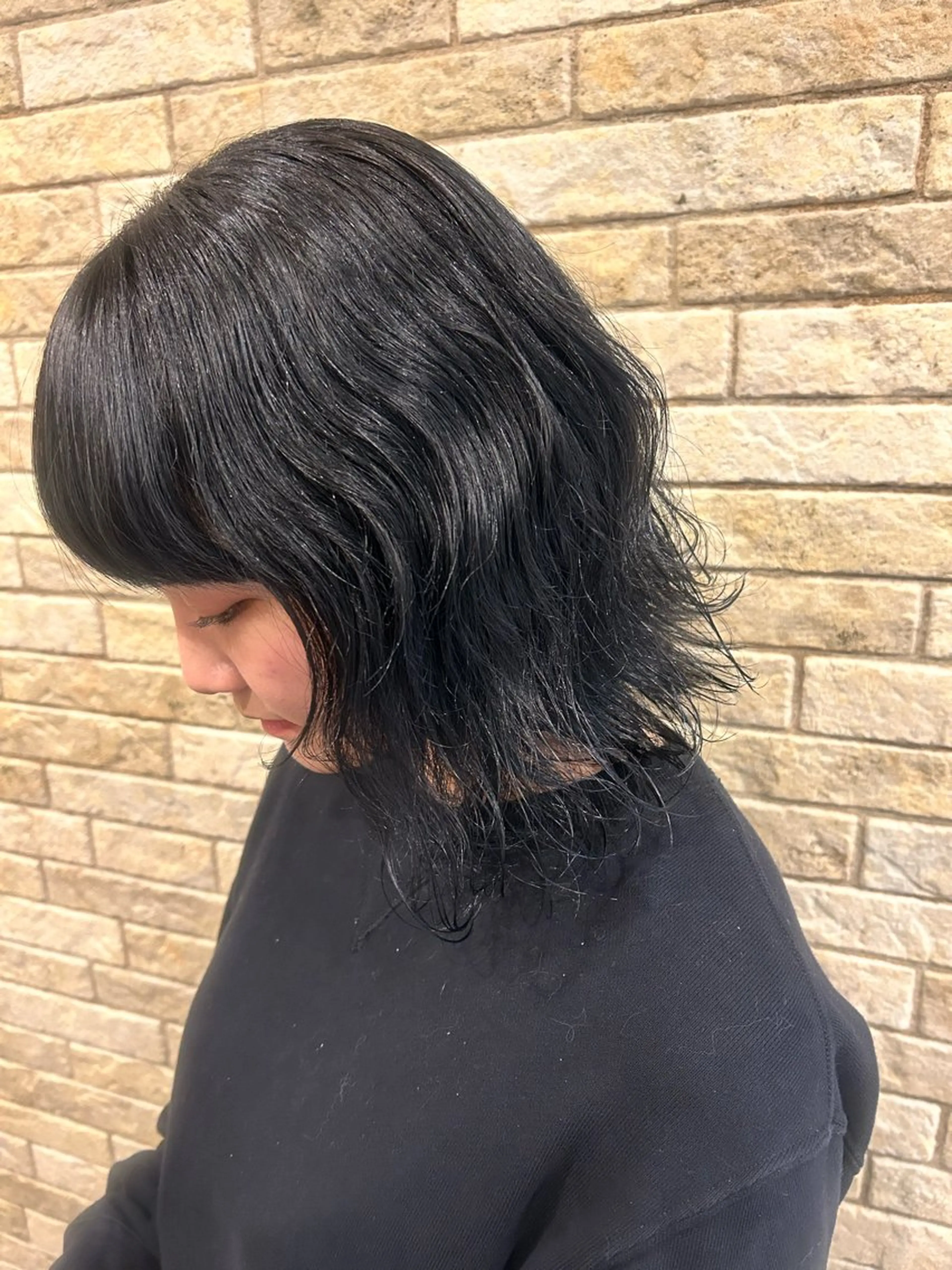 カラー 黒髪 ブルーカラー ブルーブラック TAKUMI for hair所属・TAKUMI‪✂︎‬ Ayamiのヘアスタイル