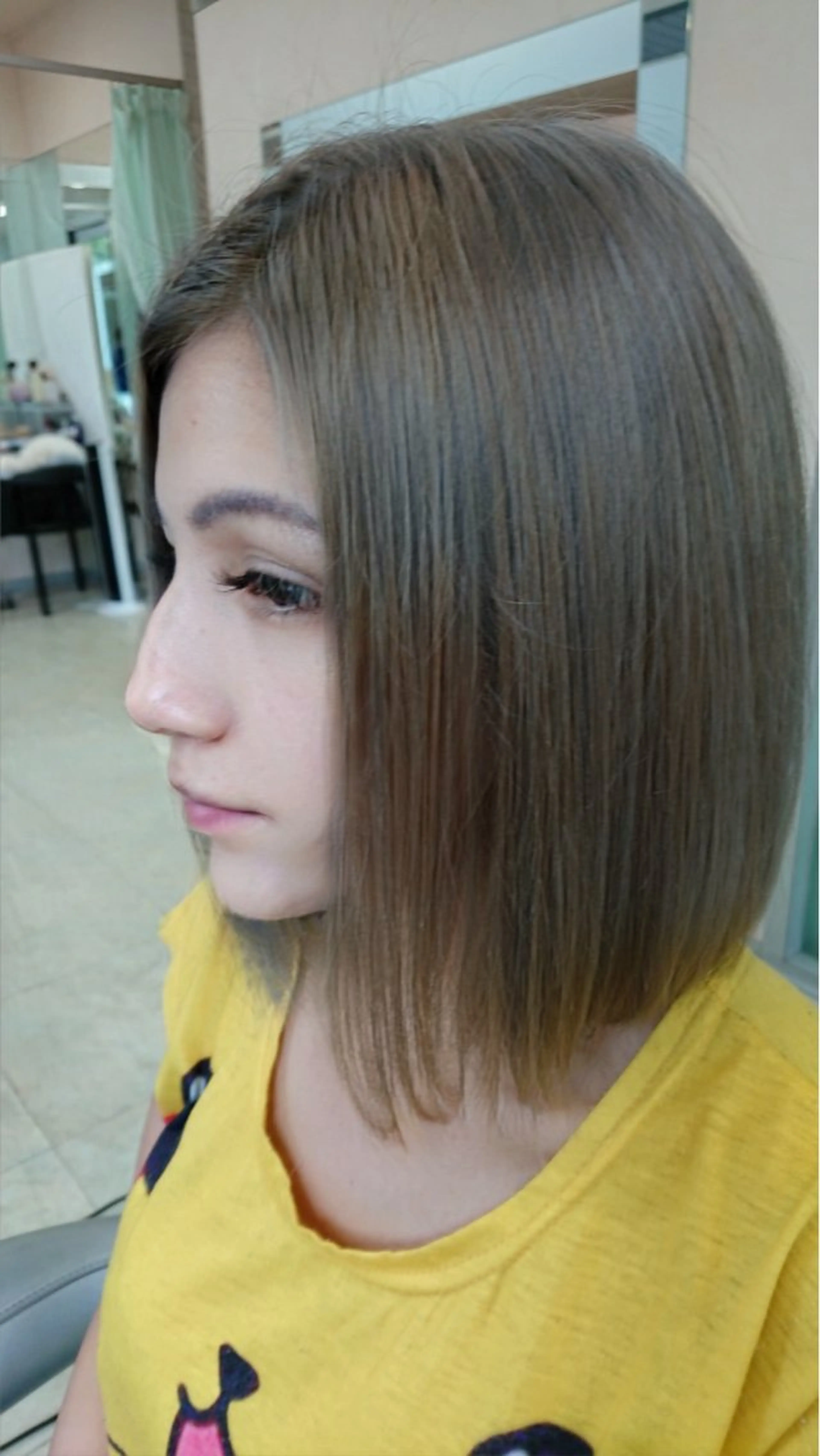 ショート カラー ヘアアレンジ アッシュ au美容室所属・au栄矢場町 水素髪質改善Tのヘアスタイル