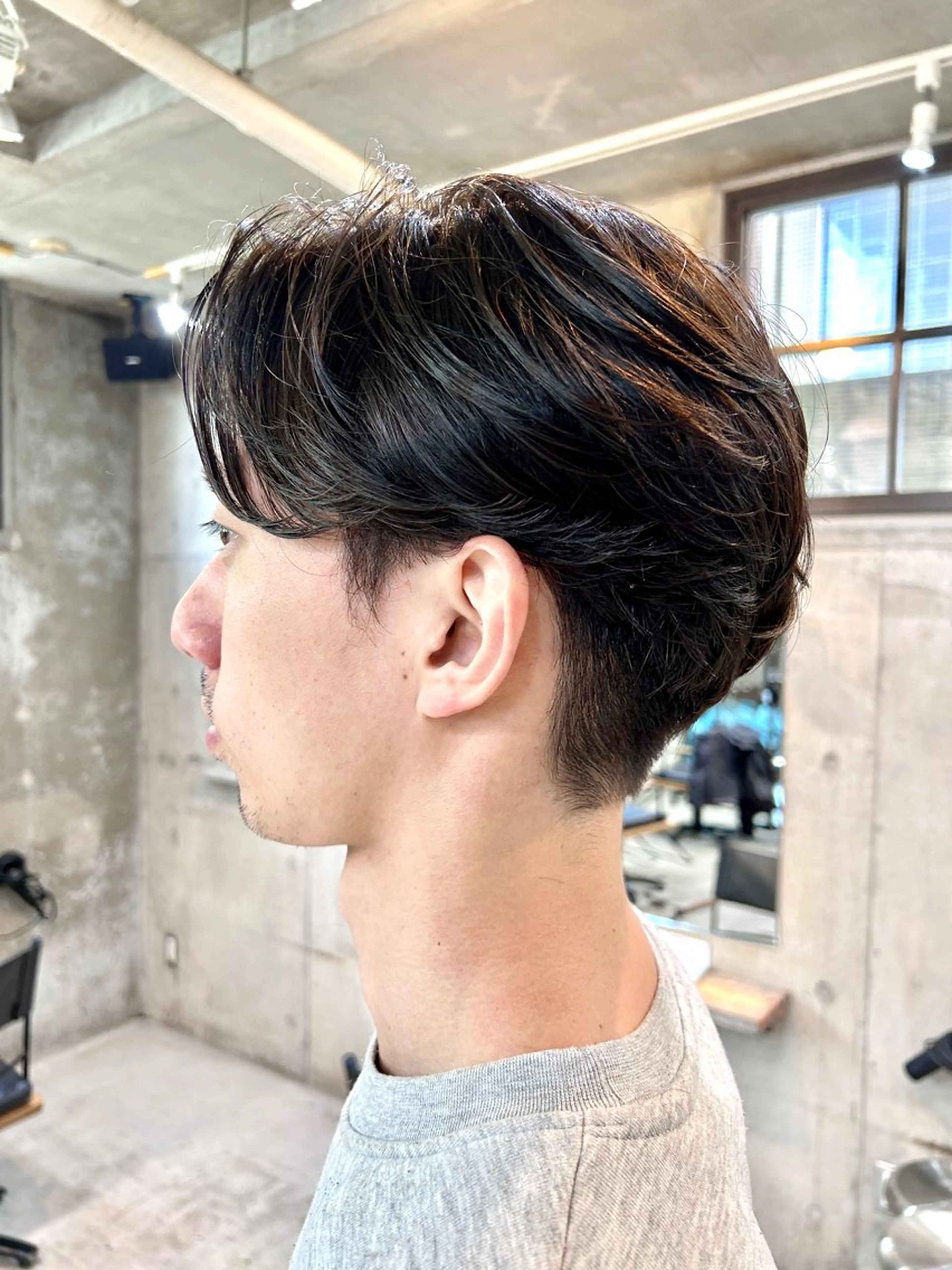 ショート パーマ メンズ マッシュ メンズパーマ メンズショート ツーブロック くせ毛 メンズパーマ ジンのヘアスタイル