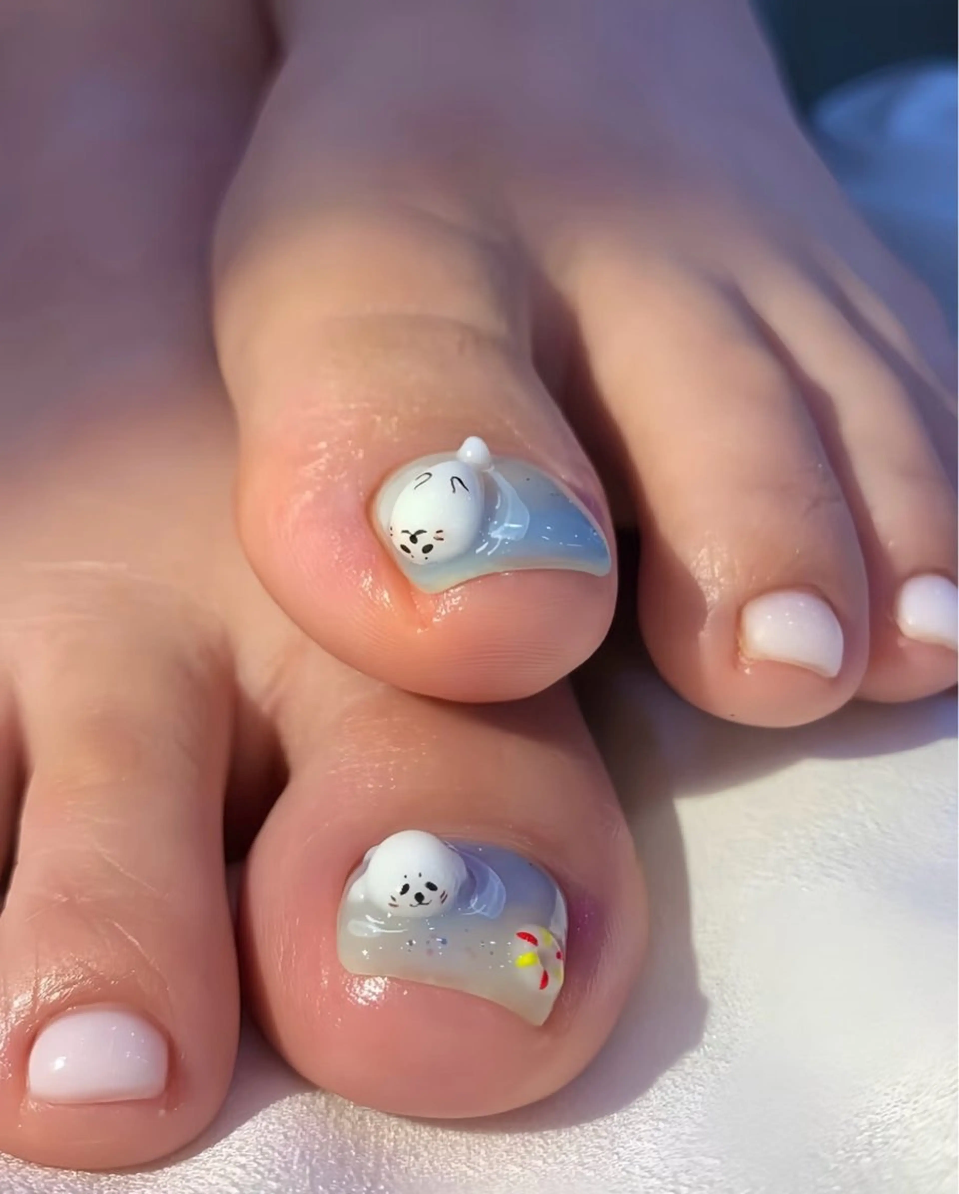 ネイル オーロラネイル フラワーネイル フットネイル フレンチネイル ジェルネイル フットネイル BabyYouMi nailのネイルデザイン