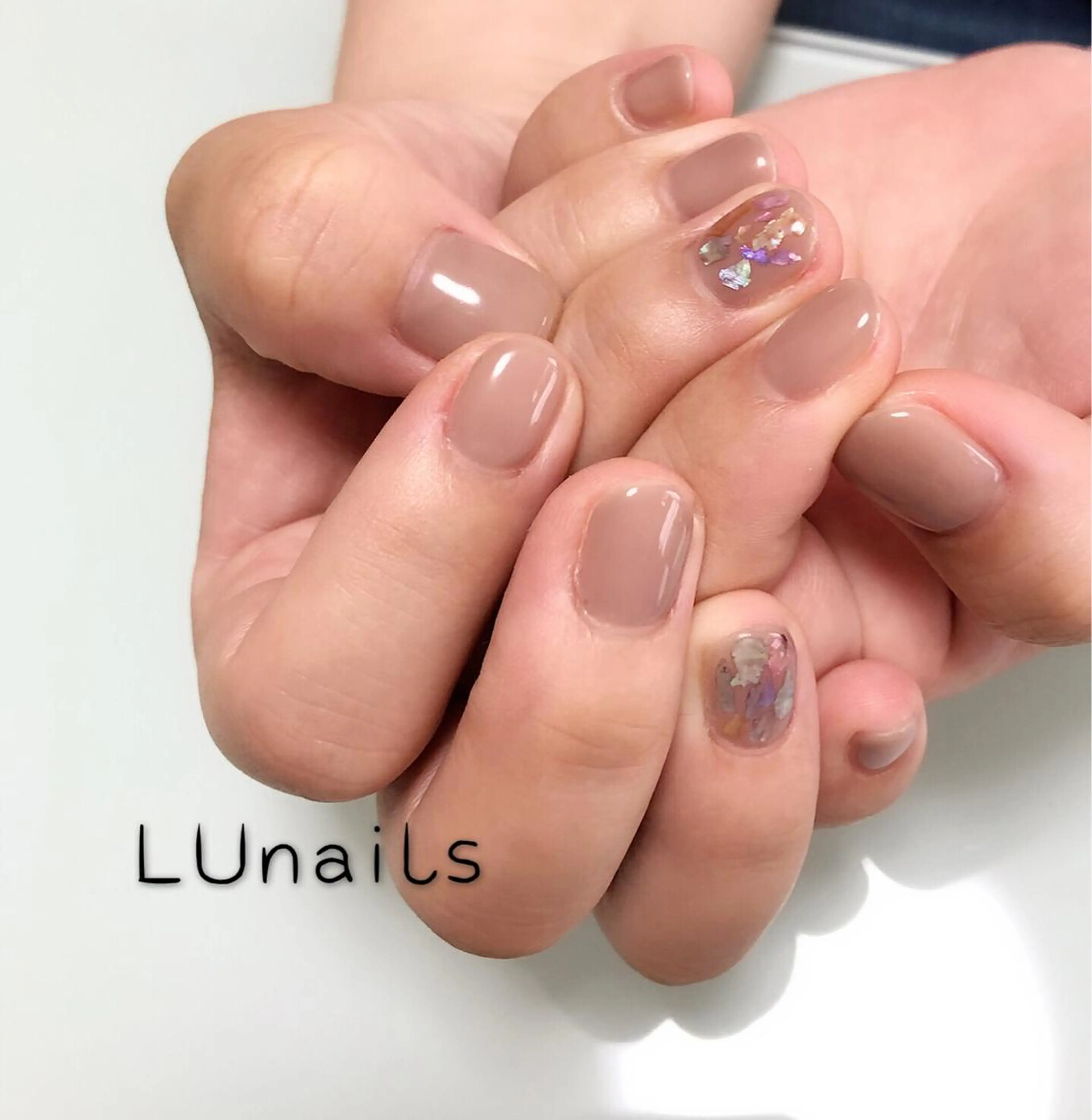 シンプル定額アートの写真