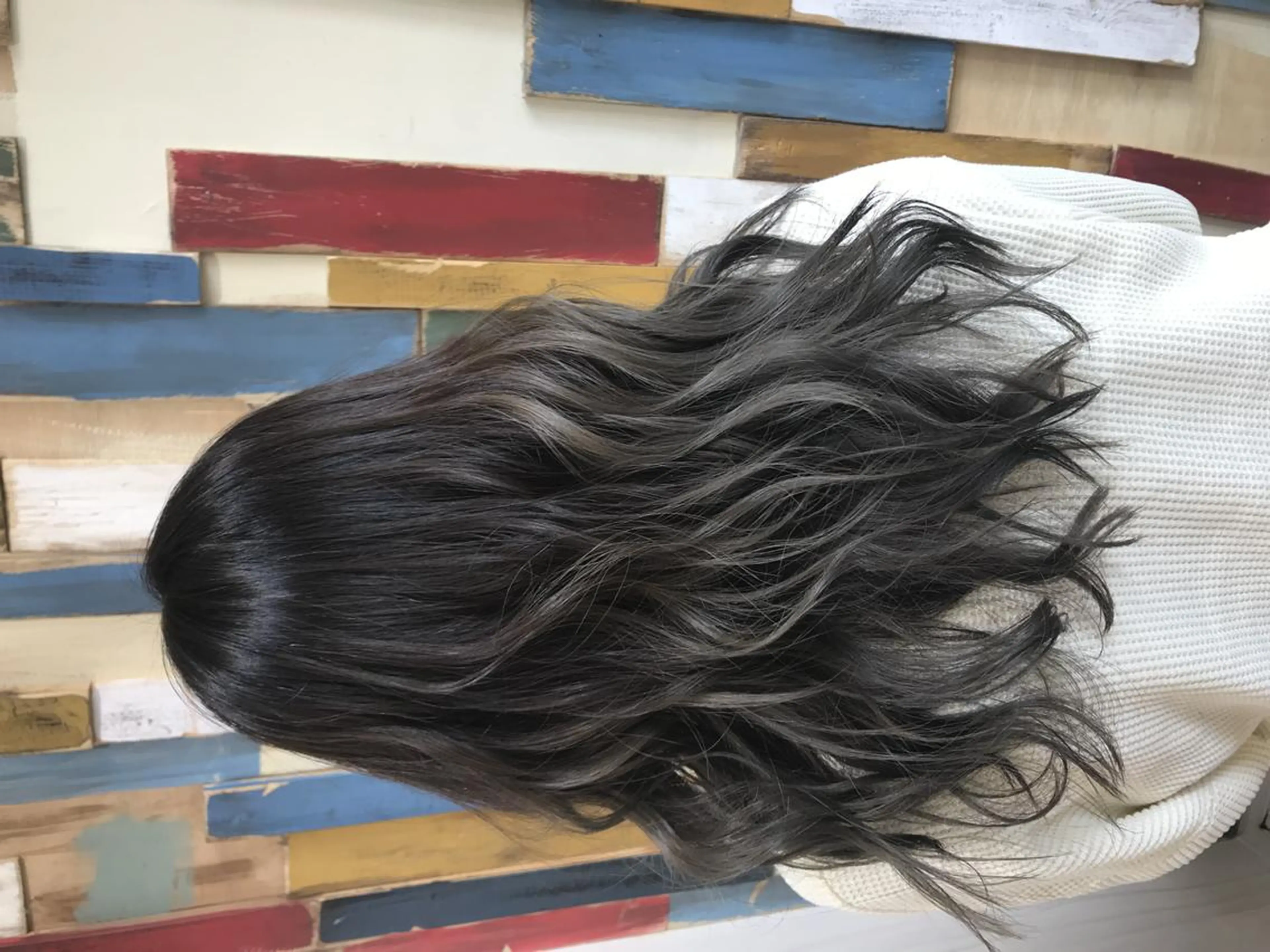 ミディアム カラー ダークグレー グラデーションカラー 嶋村夏実🌼レイヤー 🌸白髪ぼかしのヘアスタイル