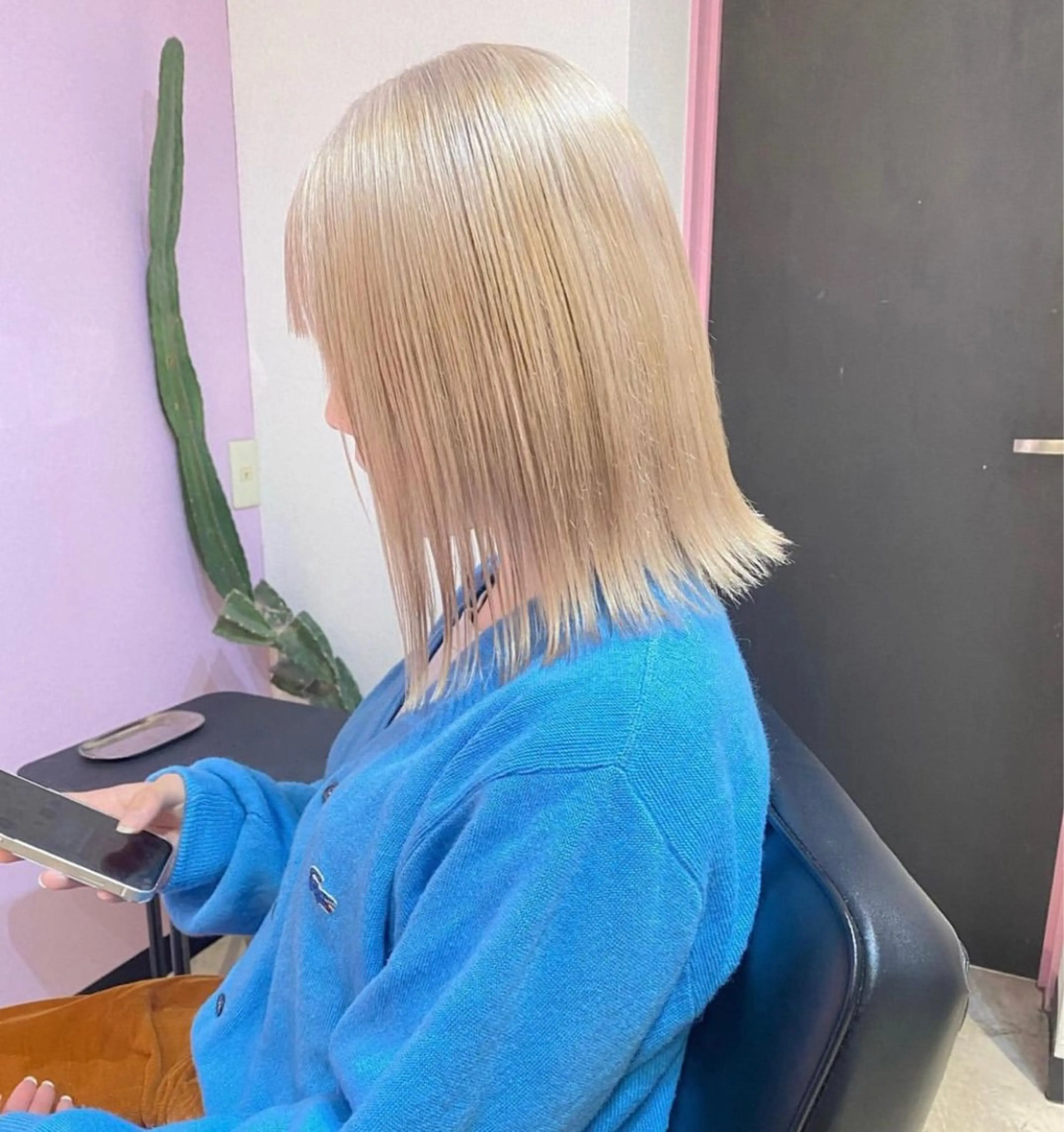 カラー ベージュカラー ホワイトベージュ カット ヘアカラー トリートメント MATTY azusaのヘアスタイル