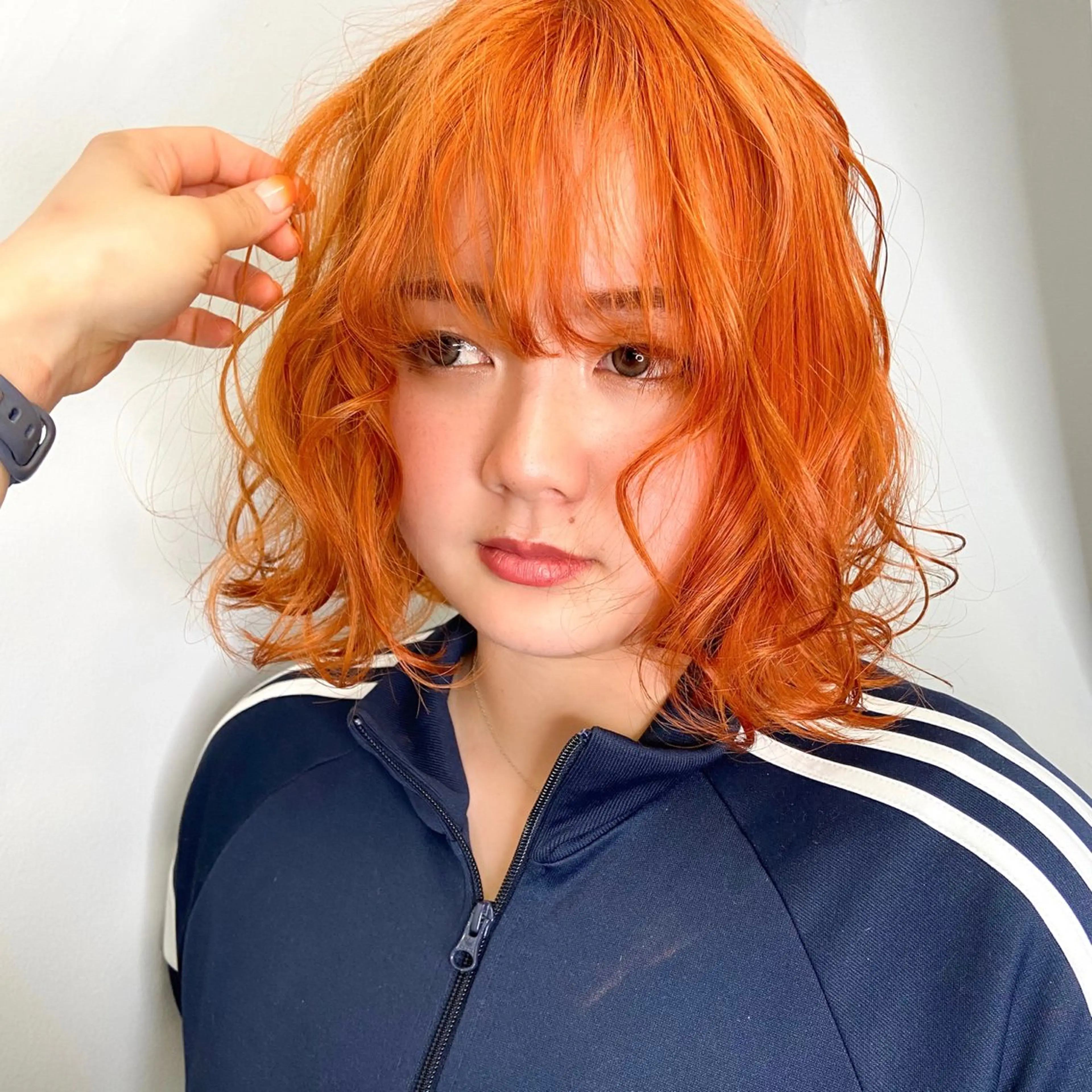ミディアム カラー パーマ ヘアアレンジ メンズ ミディアムパーマ メンズパーマ 波巻きパーマ ブラウンカラー デザインカラー 🌼memoto 東三国店🌼のマツエク・マツパデザイン