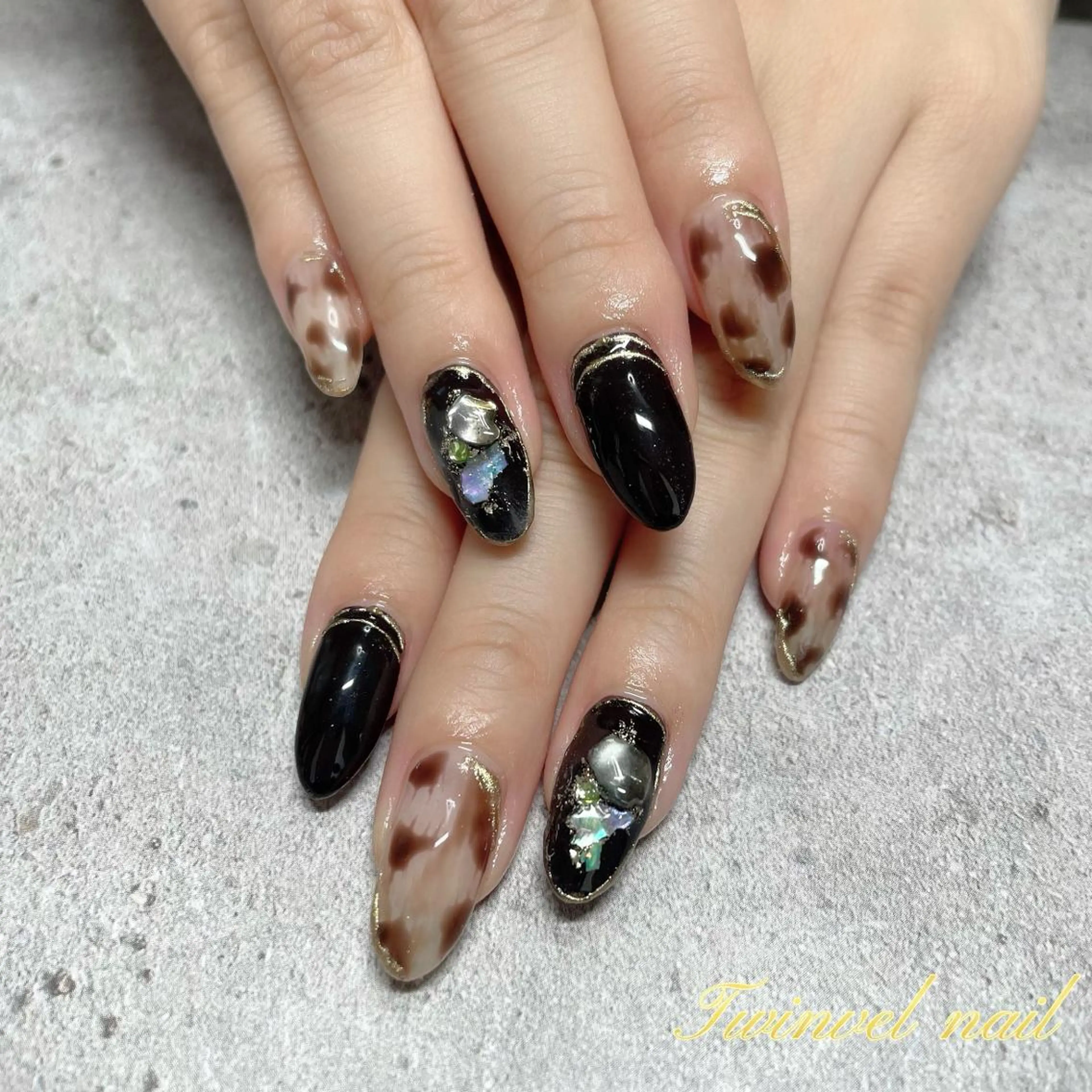 ネイル アニマル柄 Twinvel nailのネイルデザイン