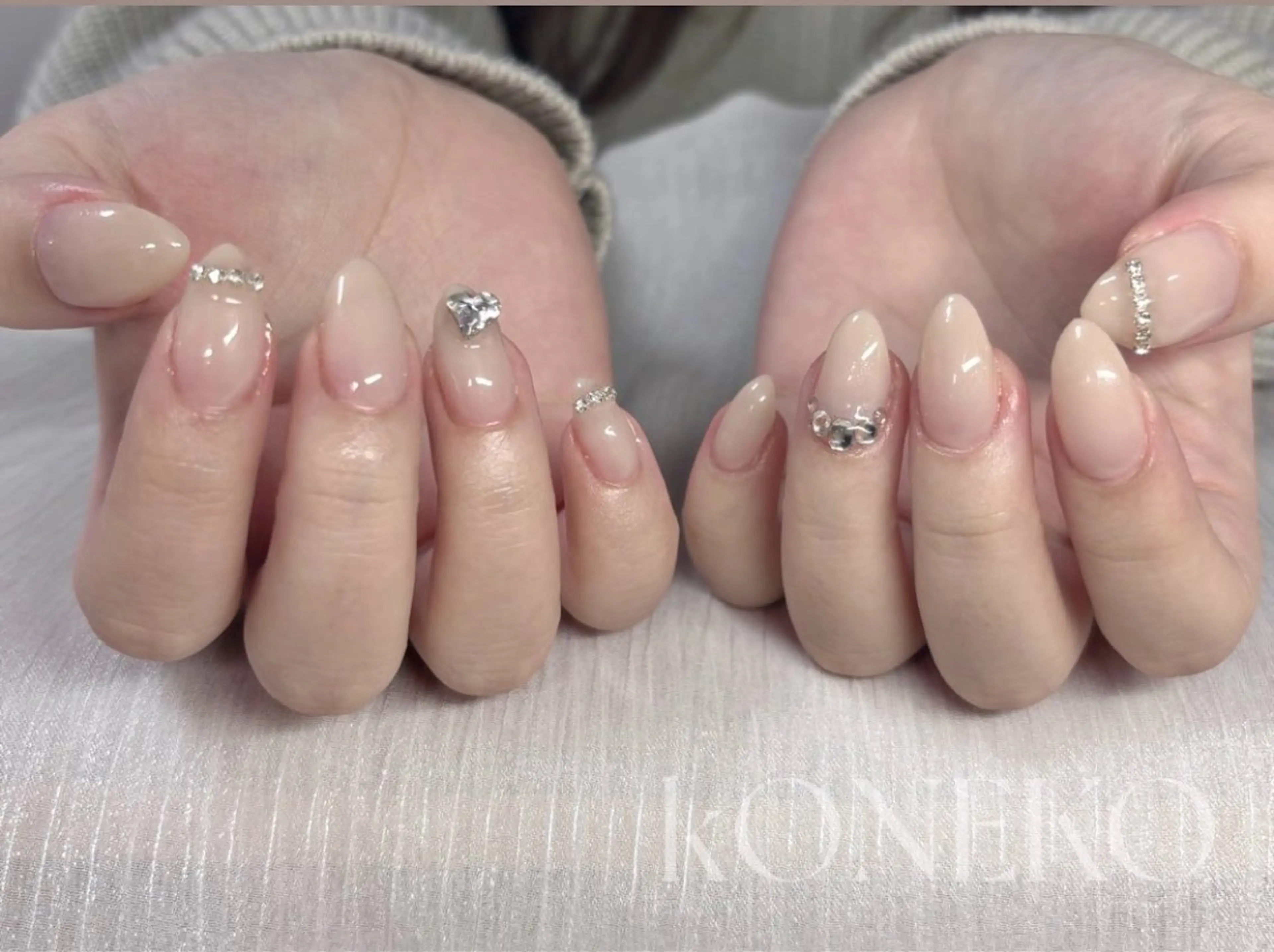 ネイル ハンドネイル コネコネイルサロン モデル用のネイルデザイン