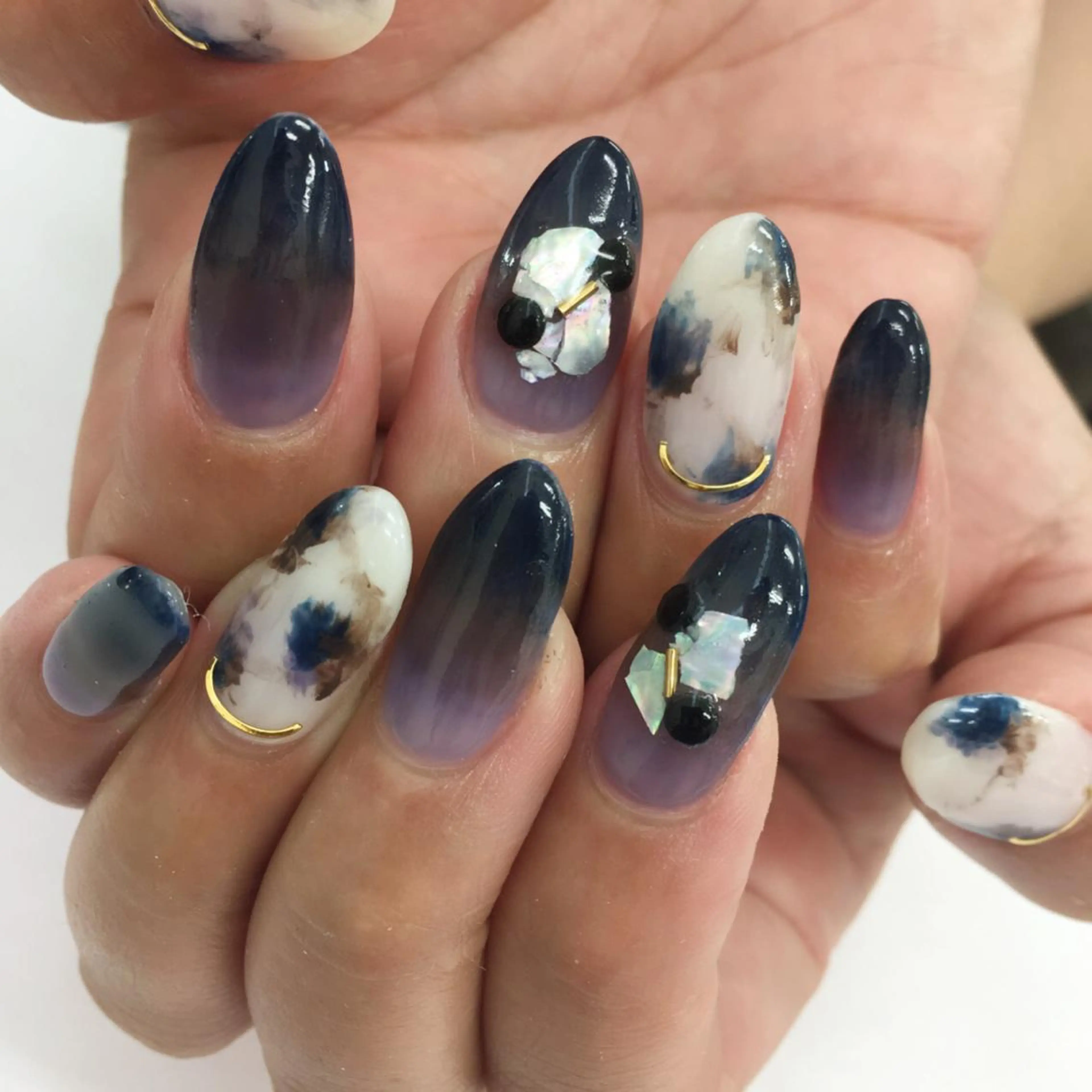 ネイル ニュアンスネイル SHINE NAILのネイルデザイン