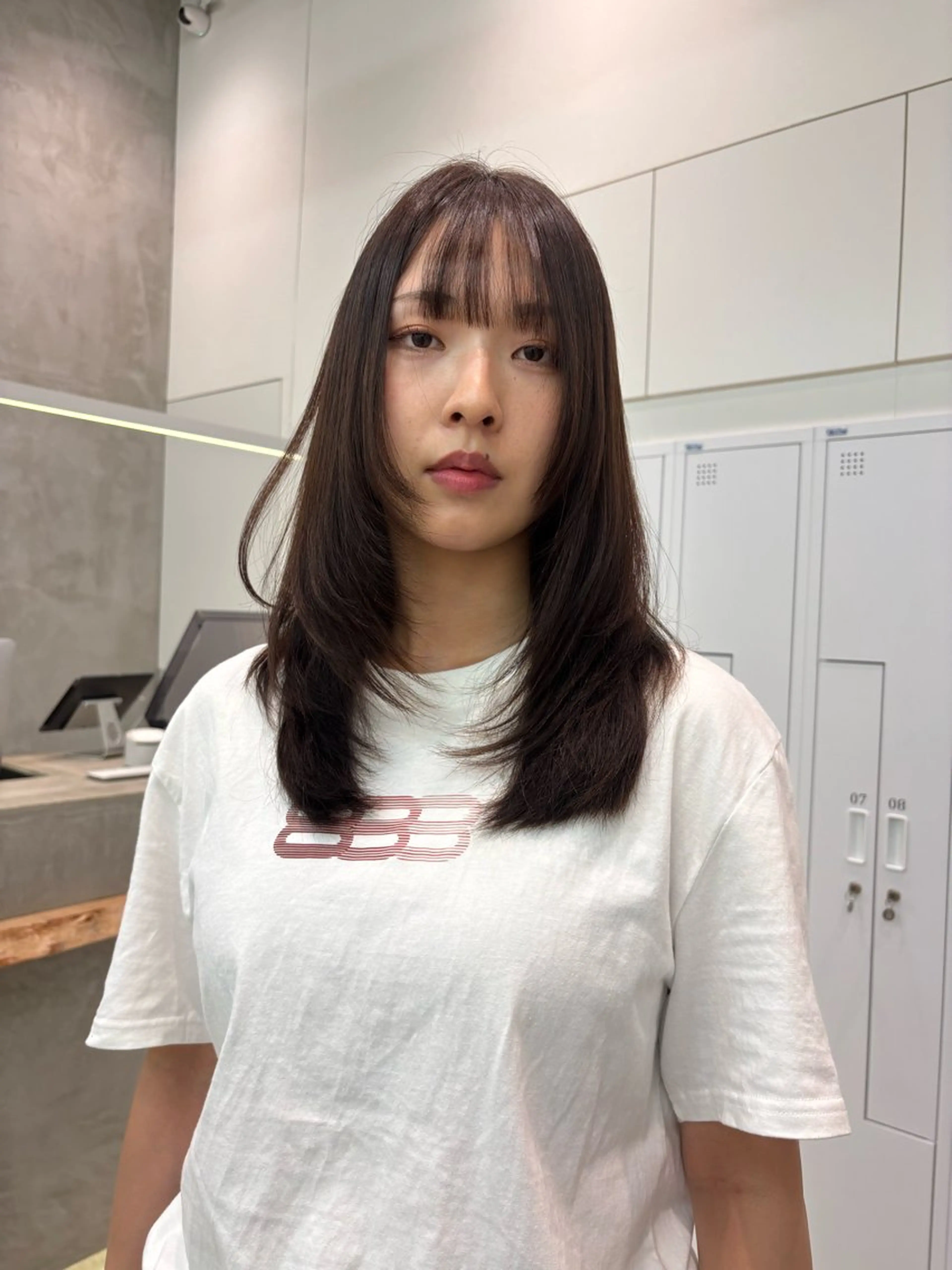 セミロング 艶髪ストレート🫶 AYANAのヘアスタイル