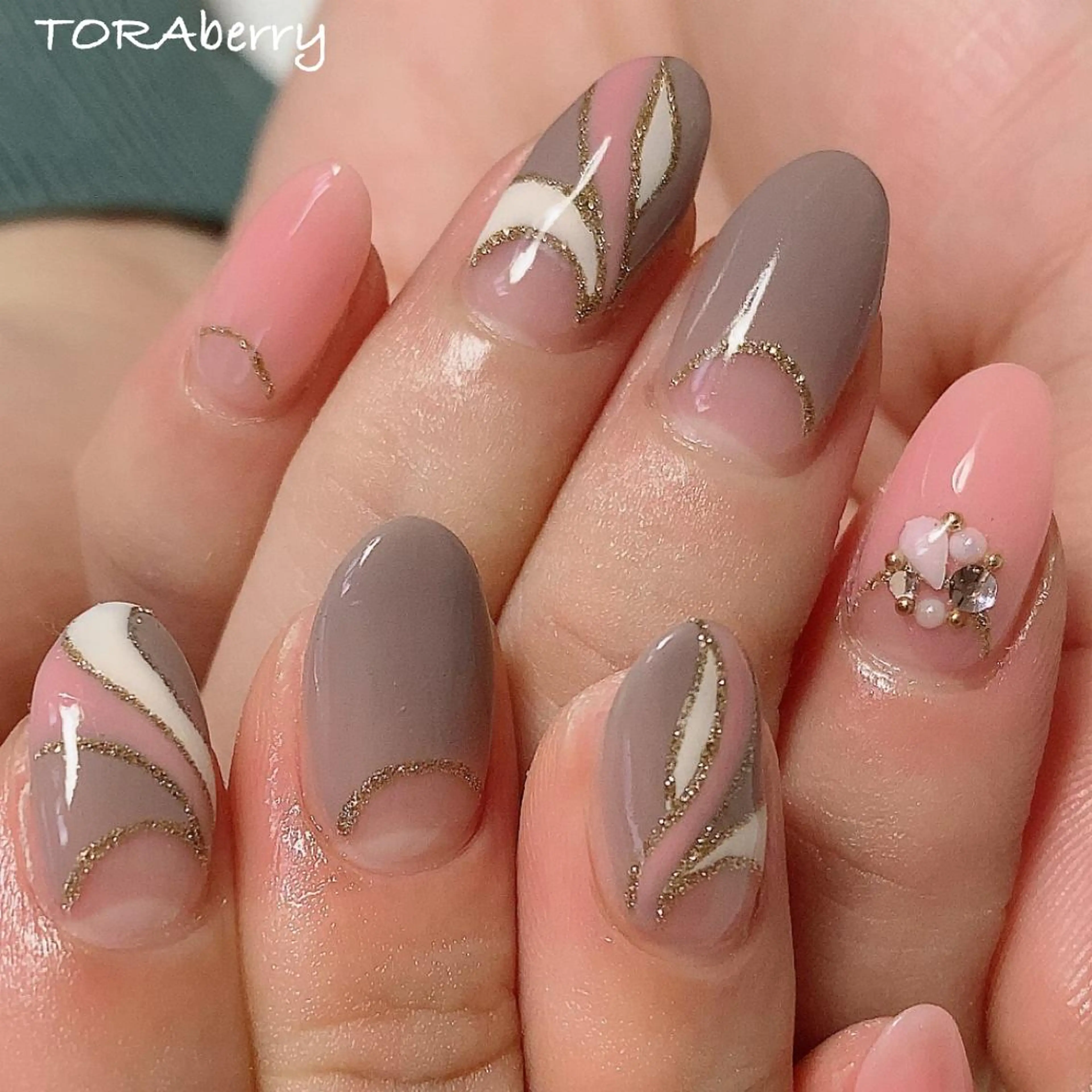 ネイル ハンドネイル ネイリスト なつみのネイルデザイン