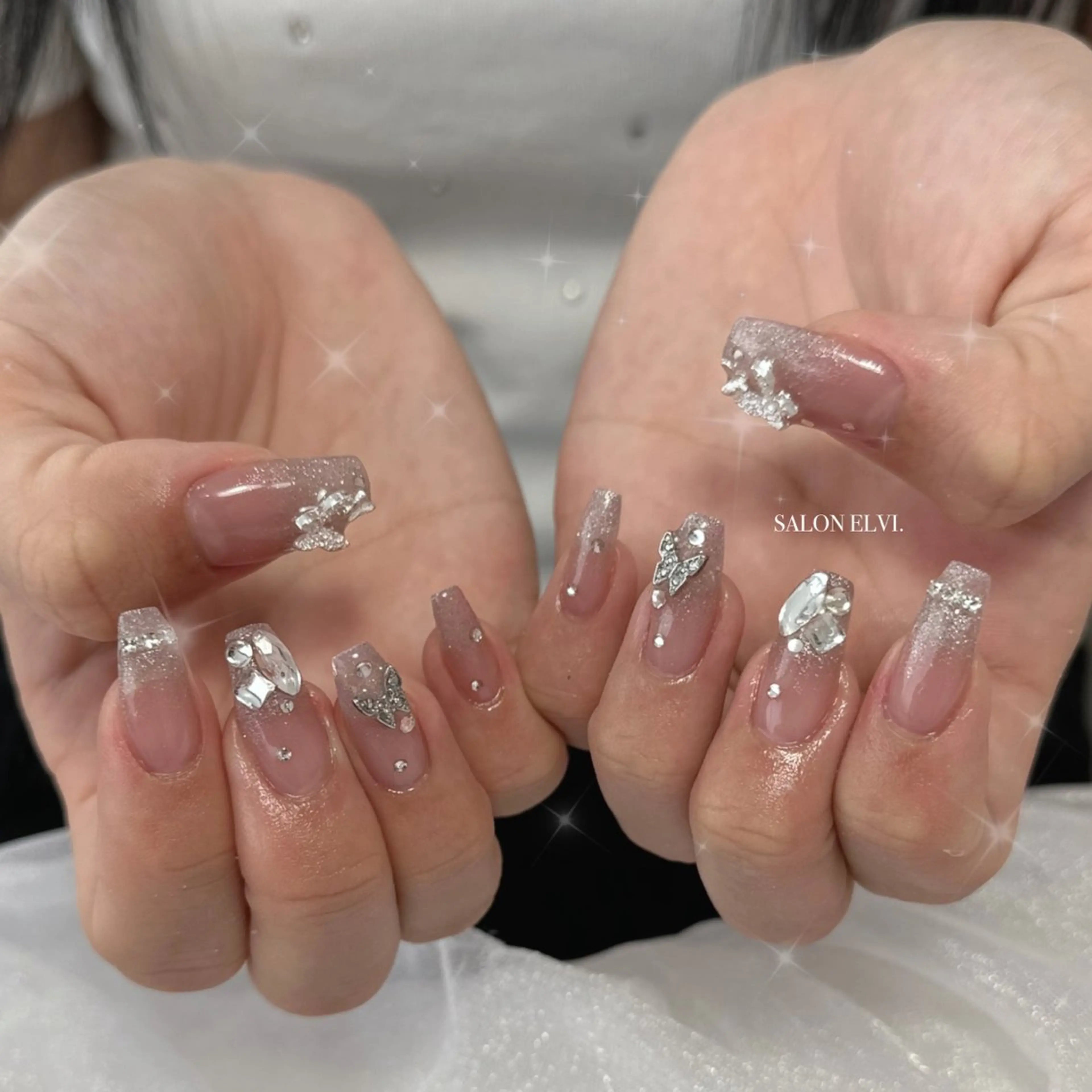 ネイル SALON ELVI.所属・SALON ELVI.のネイルデザイン