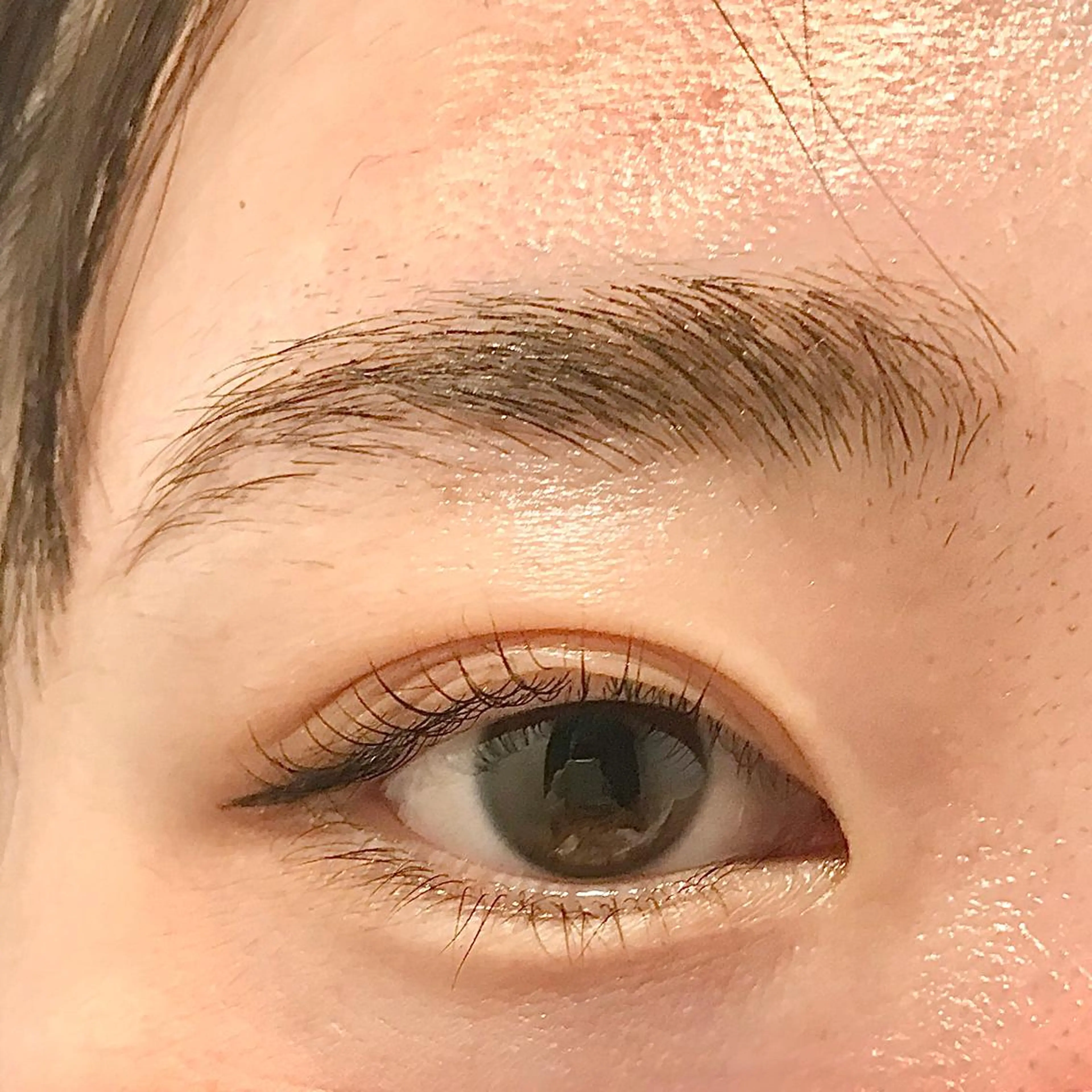 マツエク・マツパ miel大宮店所属・矢部 奈々の眉毛・アイブロウイメージ