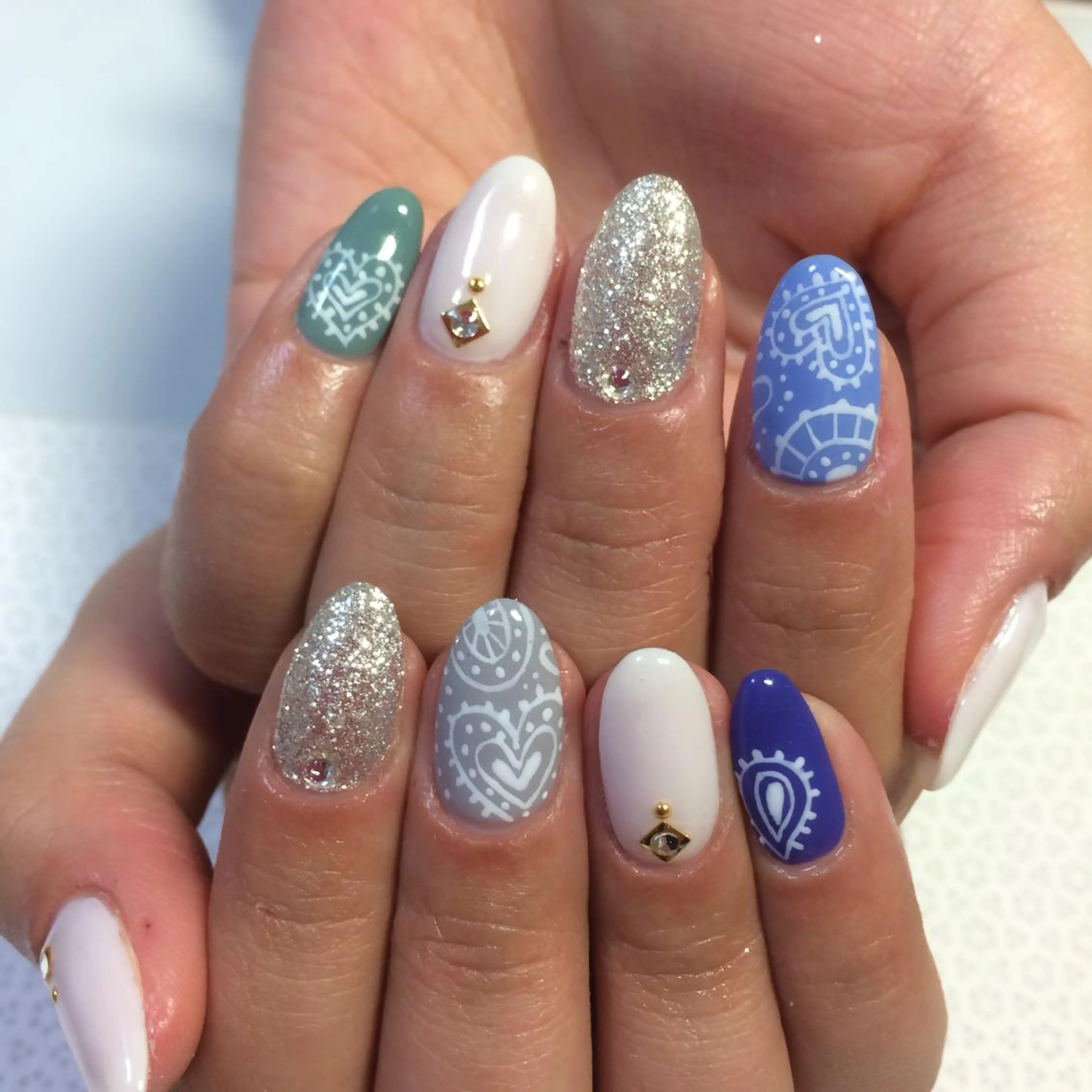 ネイル VIOLUS所属・VIOLUS 関目のネイルデザイン