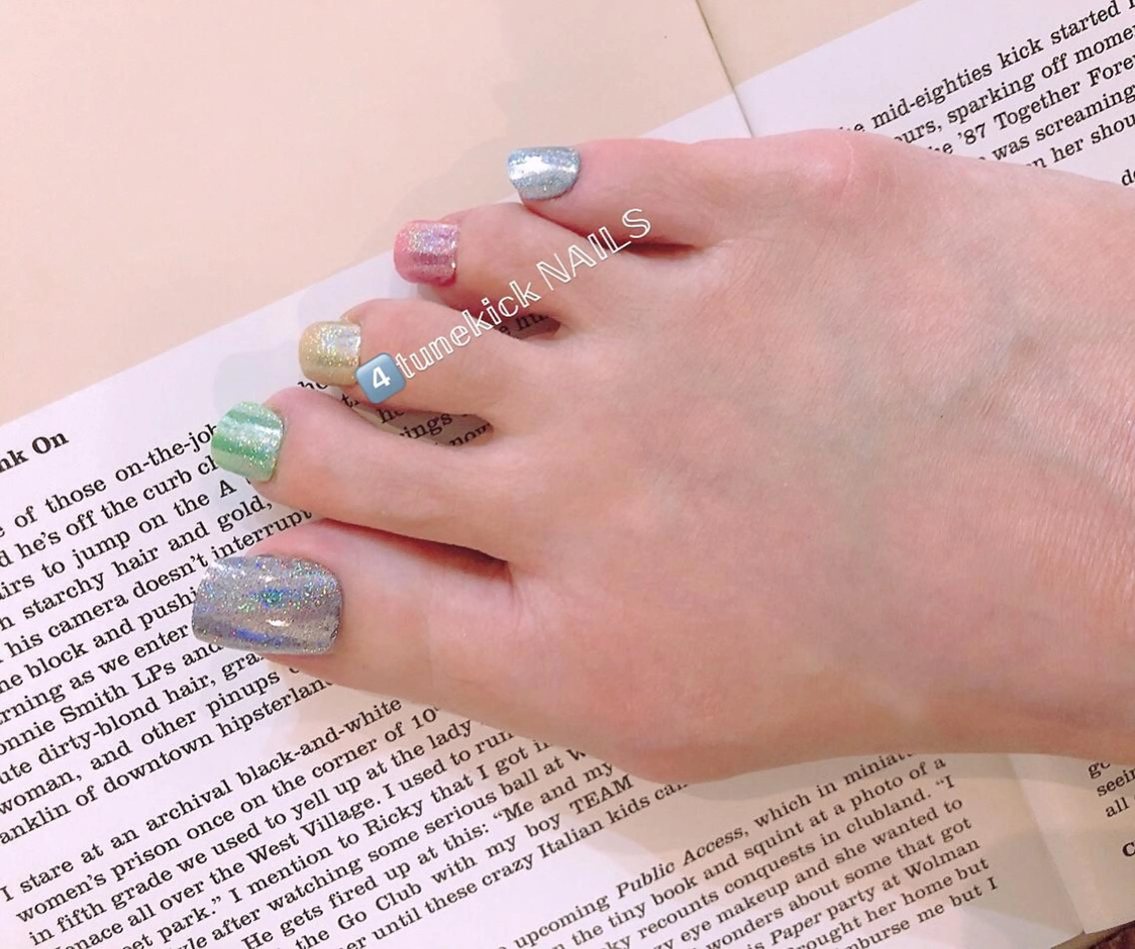 ネイル フットネイル 4tunekick NAILS(フォーチュンキックネイルズ)所属・光森 淳子のネイルデザイン