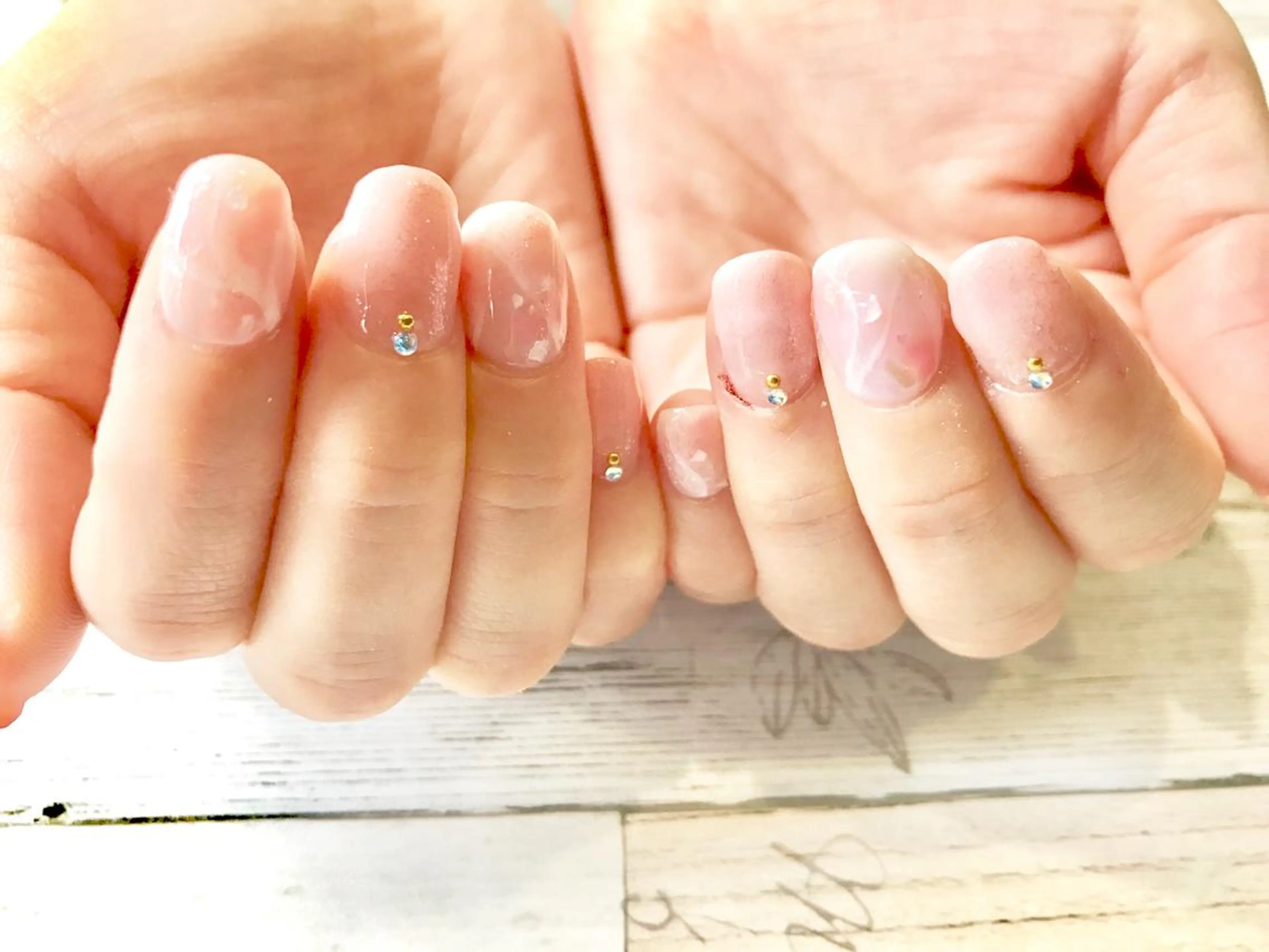 ネイル ku-to所属・林 志帆子【en2号店】のマツエク・マツパデザイン