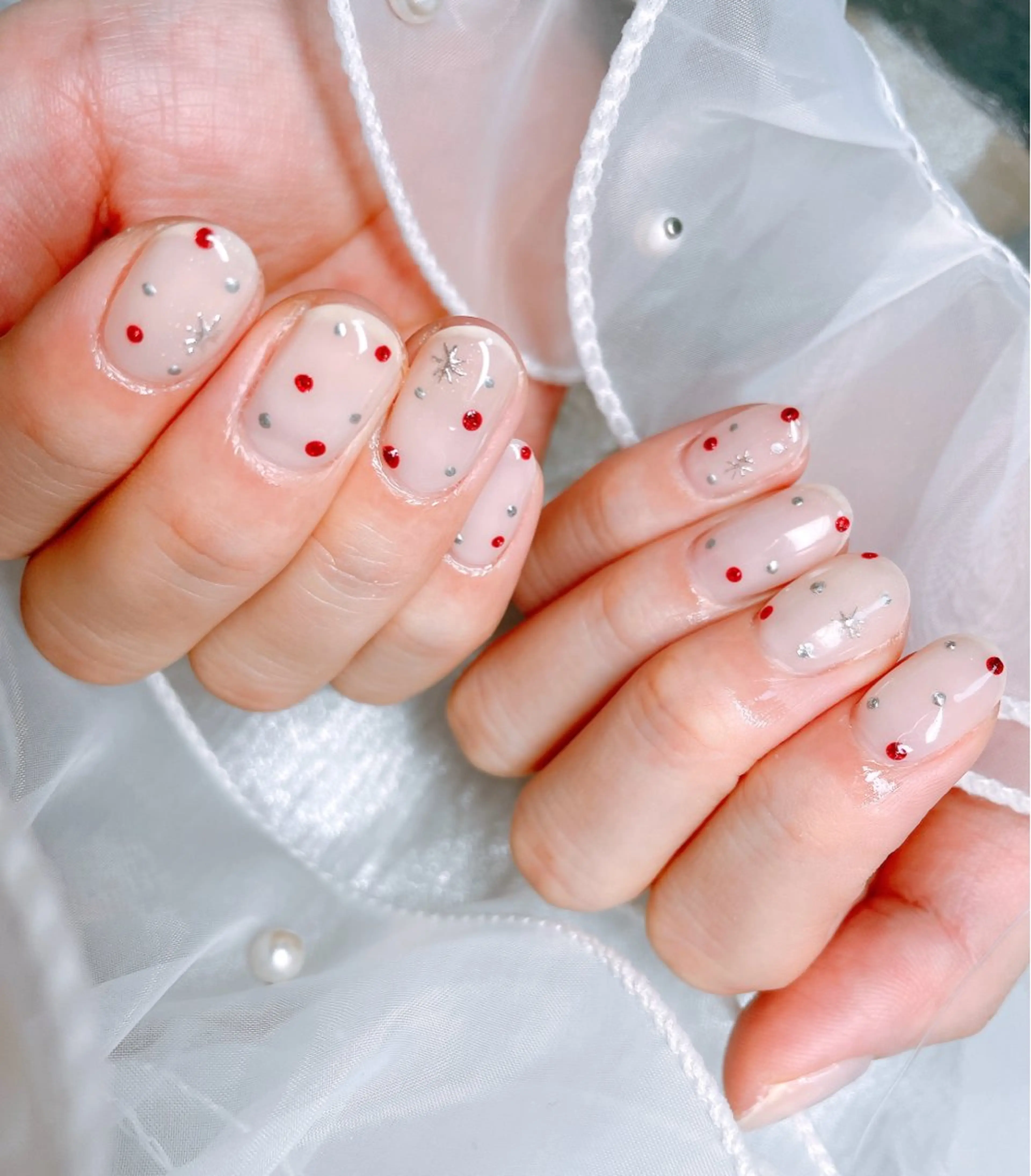 ネイル シンプルネイル 冬ネイル ハンドネイル ハンドケア GAL_ NAILのネイルデザイン