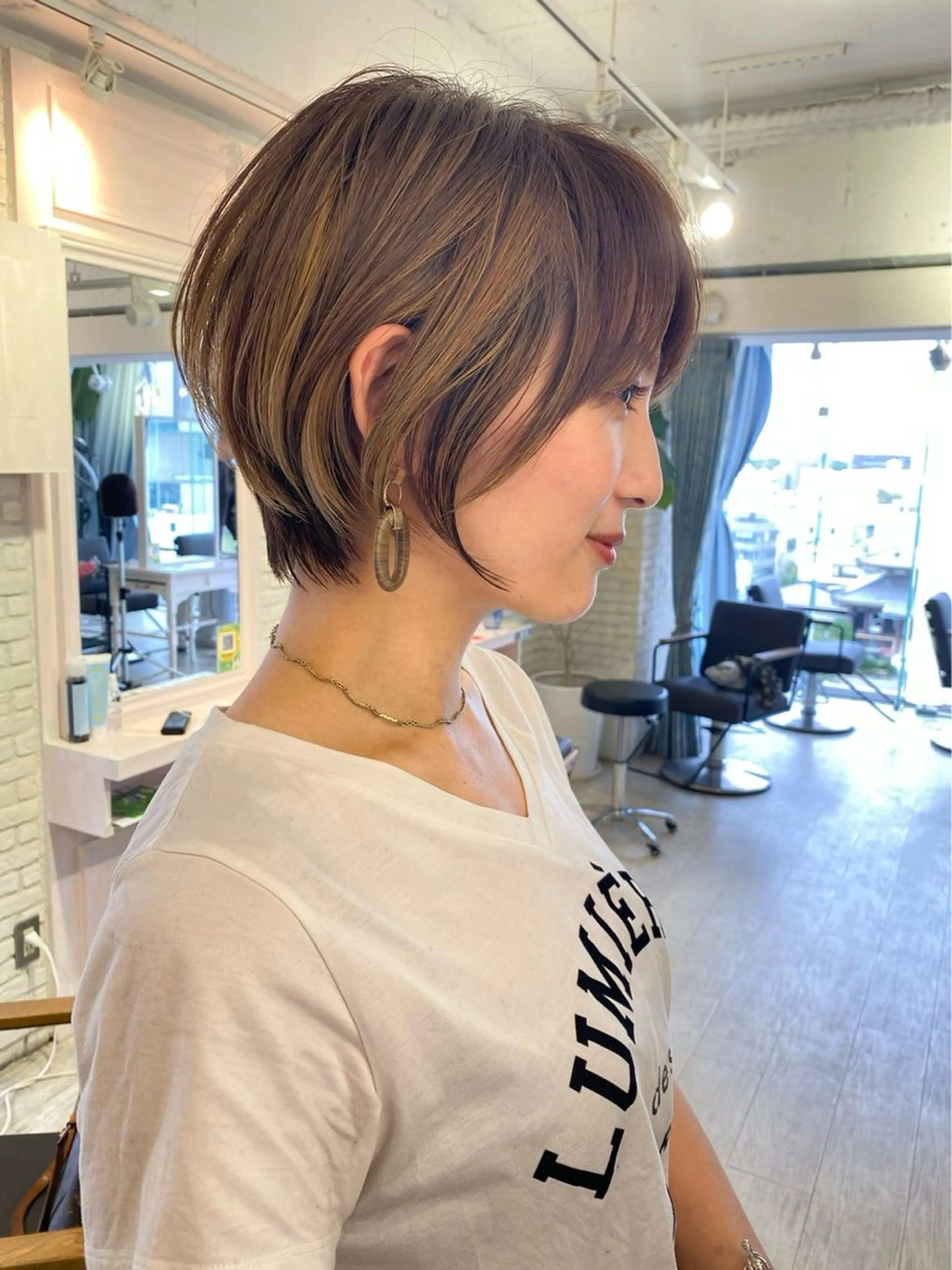 ショート カラー 木元 瑛✂︎ボブのヘアスタイル