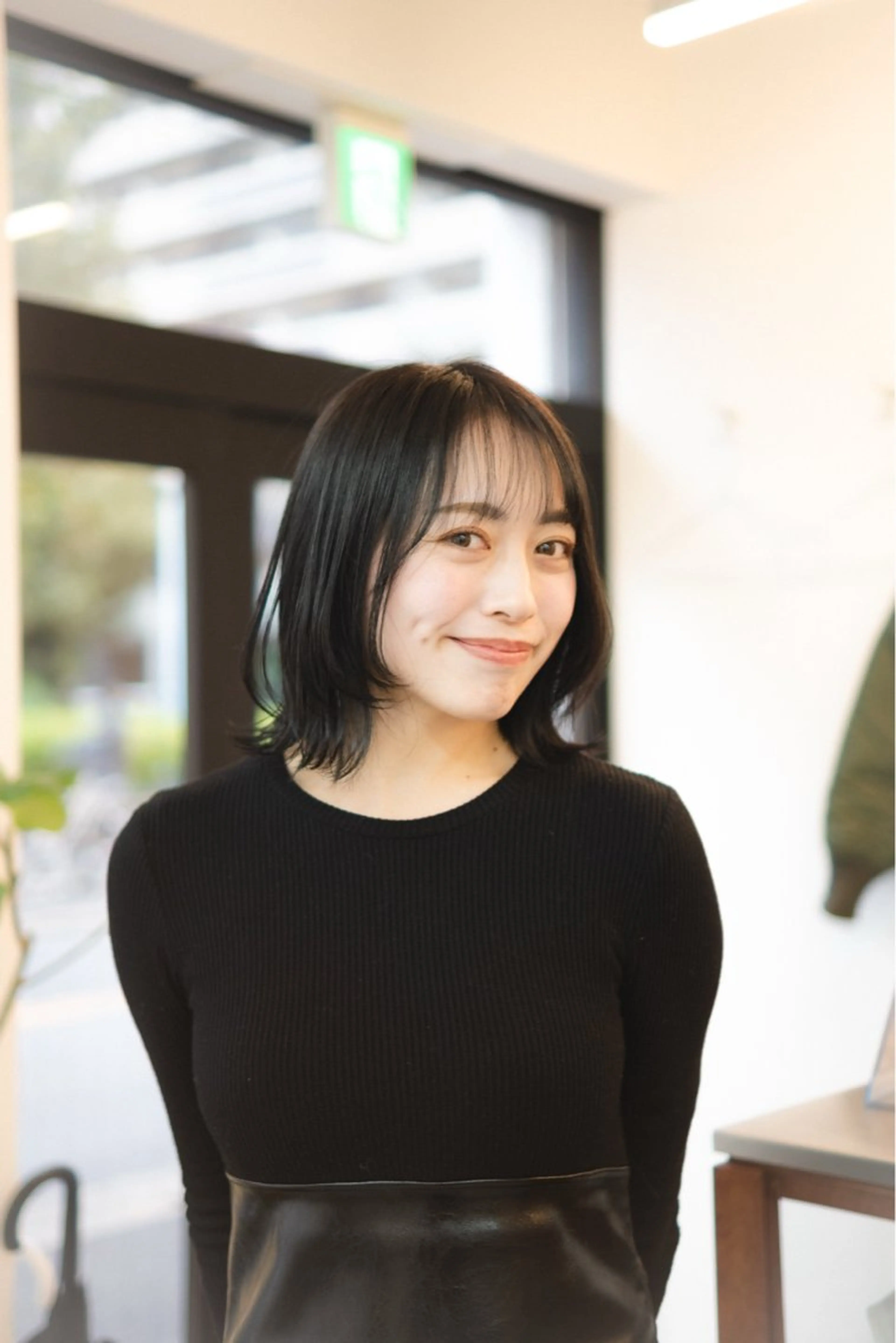 ミディアム カット ヘアカラー トリートメント CHIBA/マンツー マン/艶髪と透け感のヘアスタイル