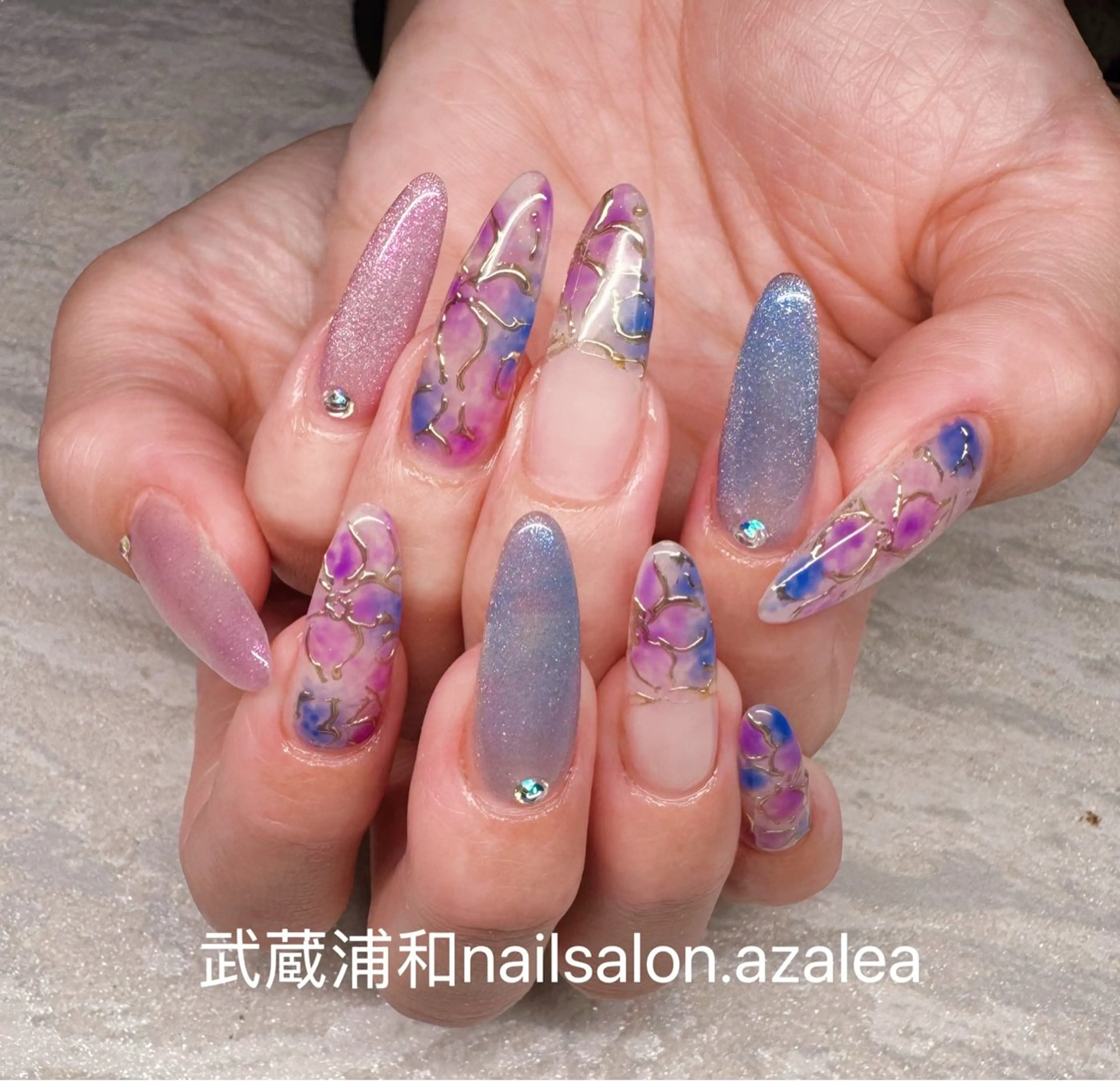 ネイル ハンドネイル R inのネイルデザイン