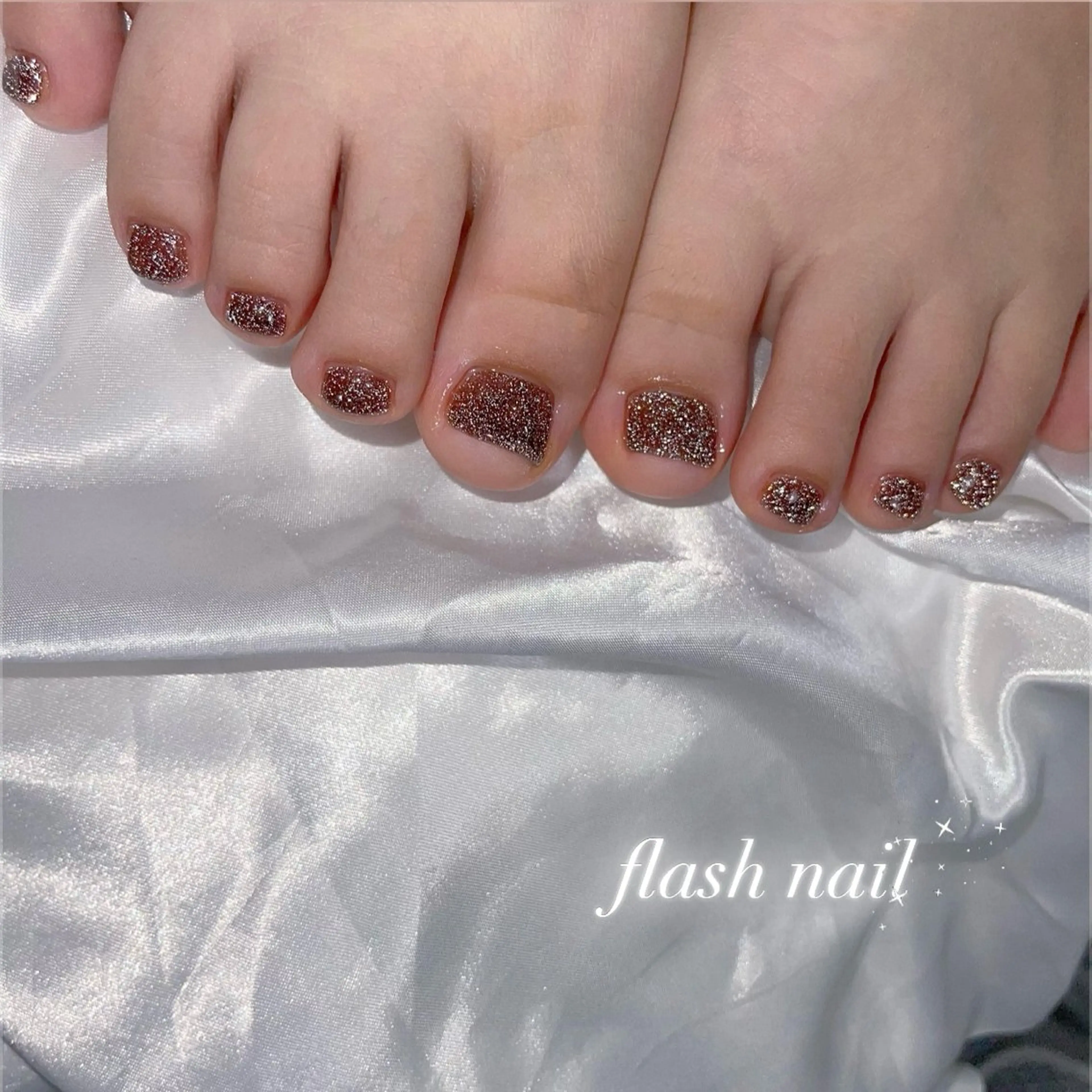 ネイル 長さ出し フラッシュネイル グラデーション 韓国ネイル マグネットネイル フットネイル RE SALONのネイルデザイン