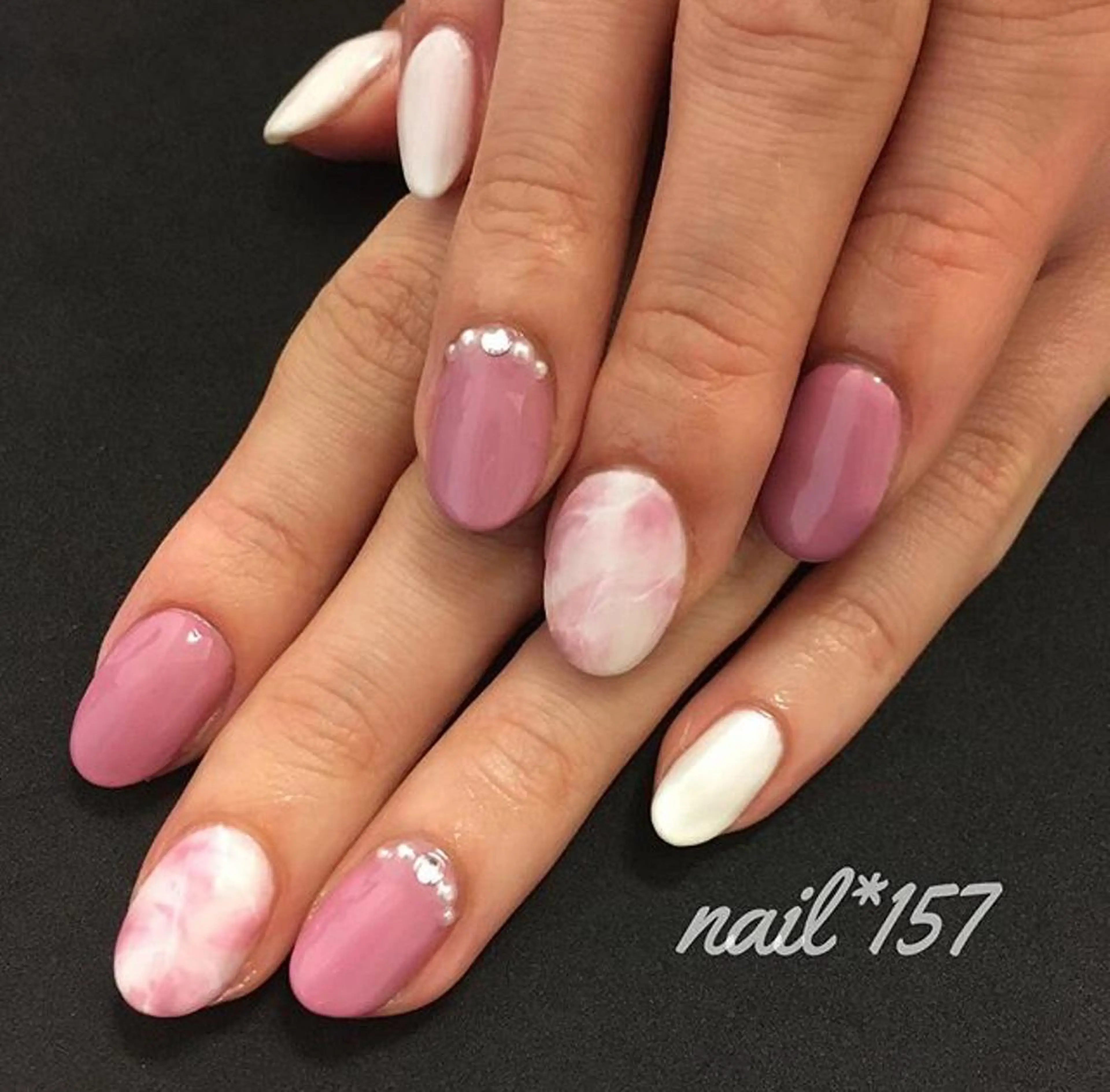 ネイル ピンク ホワイト nail*157 .のネイルデザイン