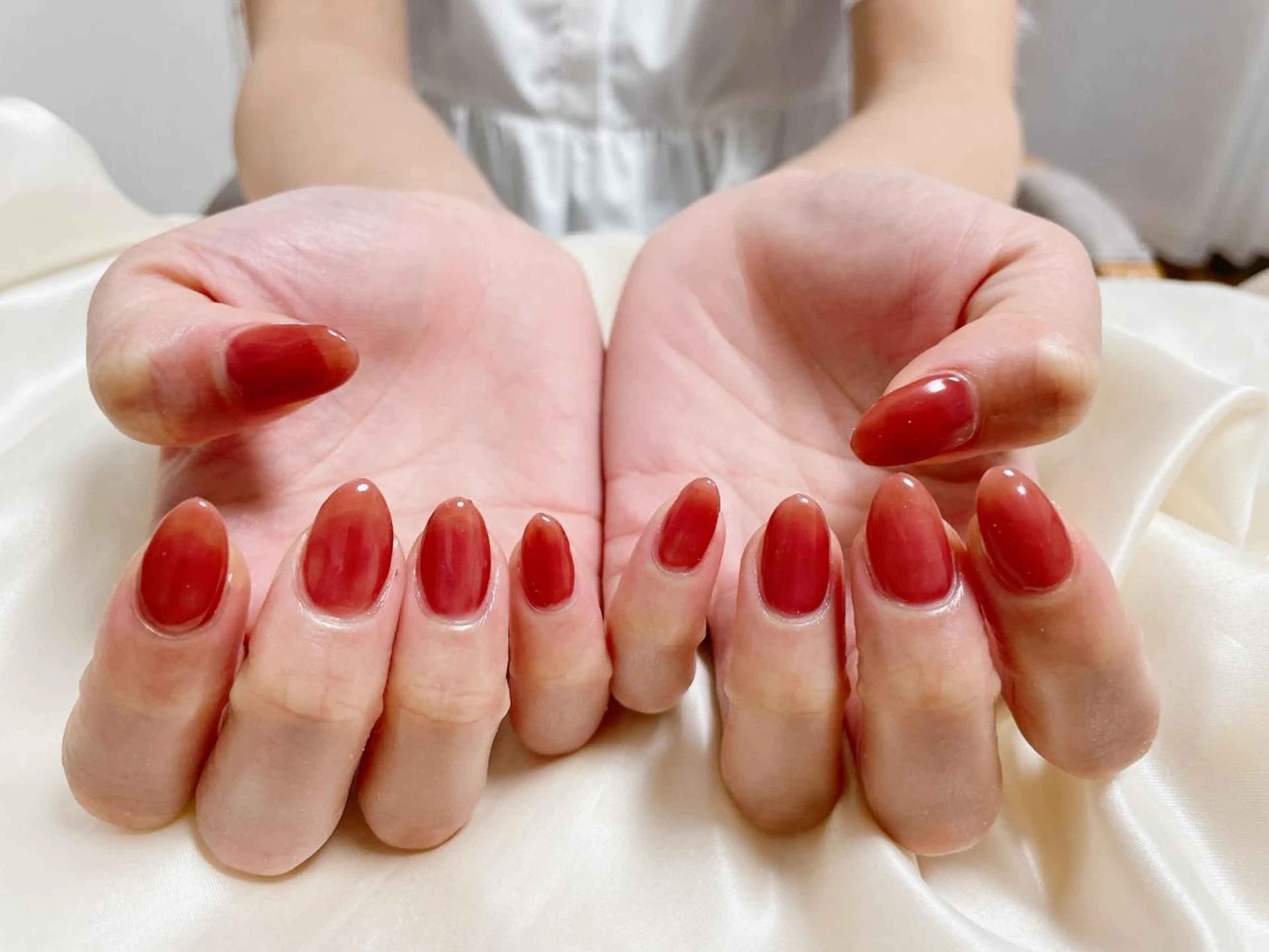 ネイル クリアネイル 赤色 ハンドネイル Mogu nail 二子玉川のネイルデザイン