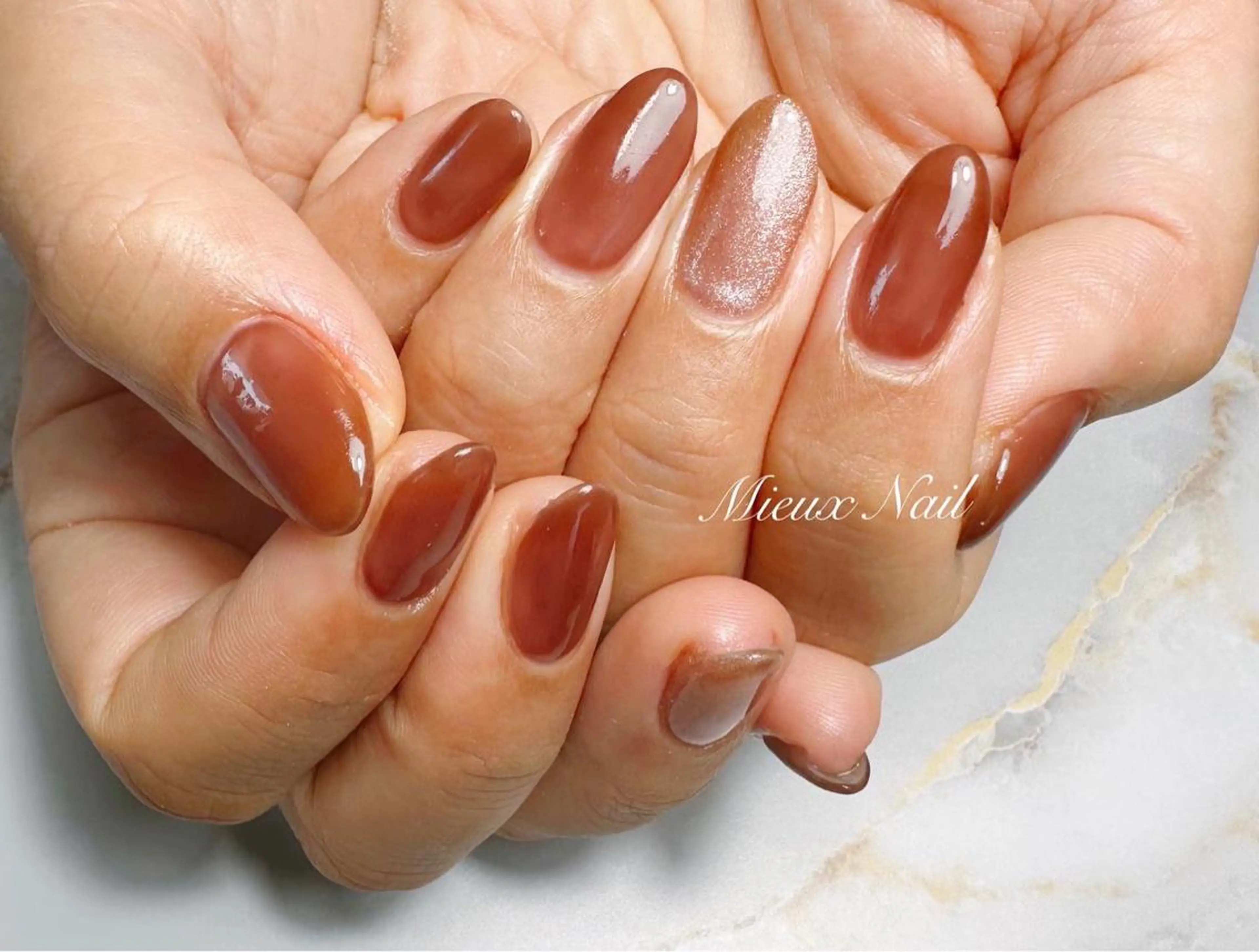 ネイル ブルー ブラウン マグネットネイル オフィスネイル ワンカラーネイル ハンドネイル 市川 麻衣子のネイルデザイン