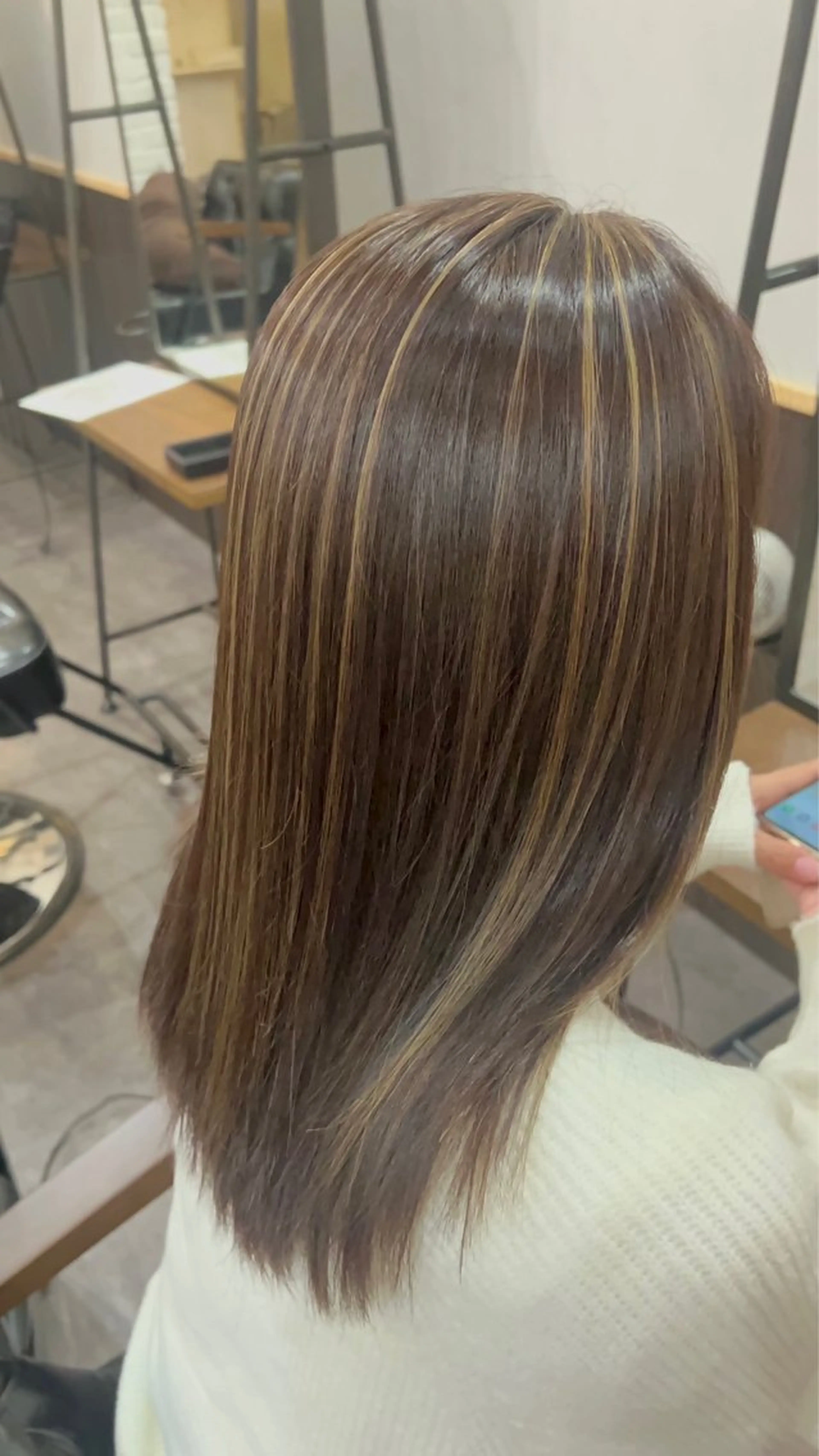 セミロング 美優 🪽🎀のヘアスタイル