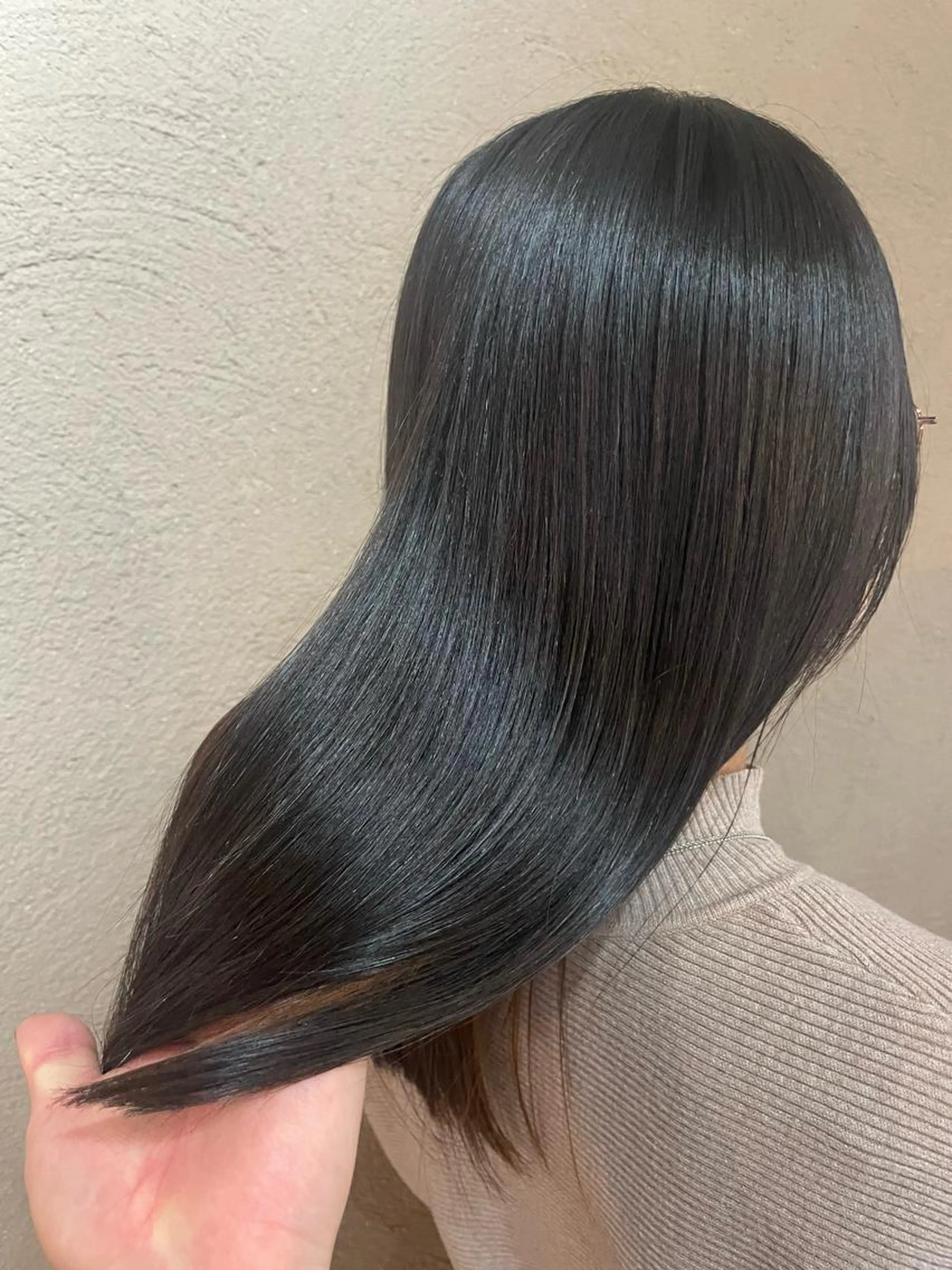 【ミニモ限定】約35%offカット+縮毛矯正+ケアTR（ロング料金◎）の写真