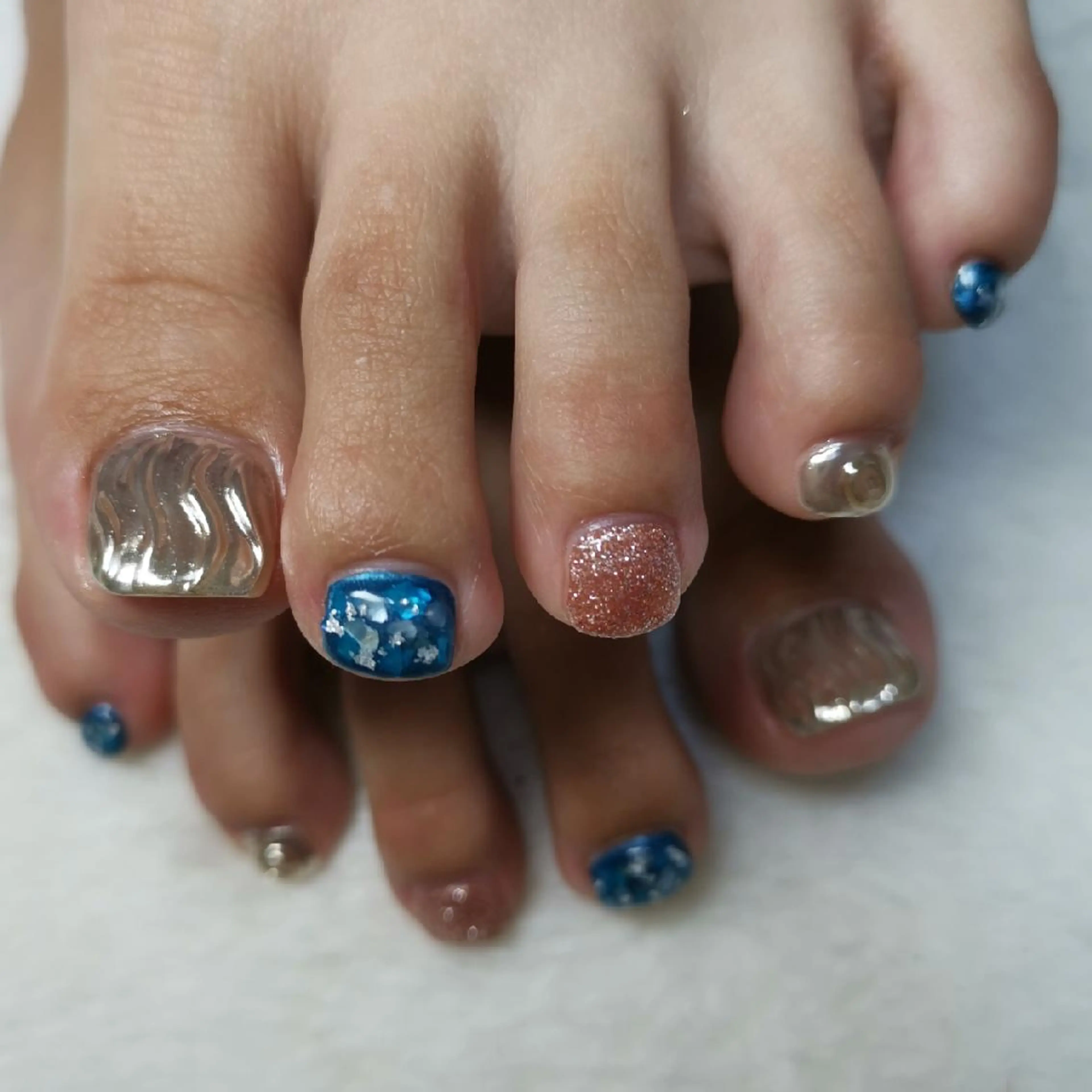 ネイル ミラーネイル フットネイル reve あやののネイルデザイン