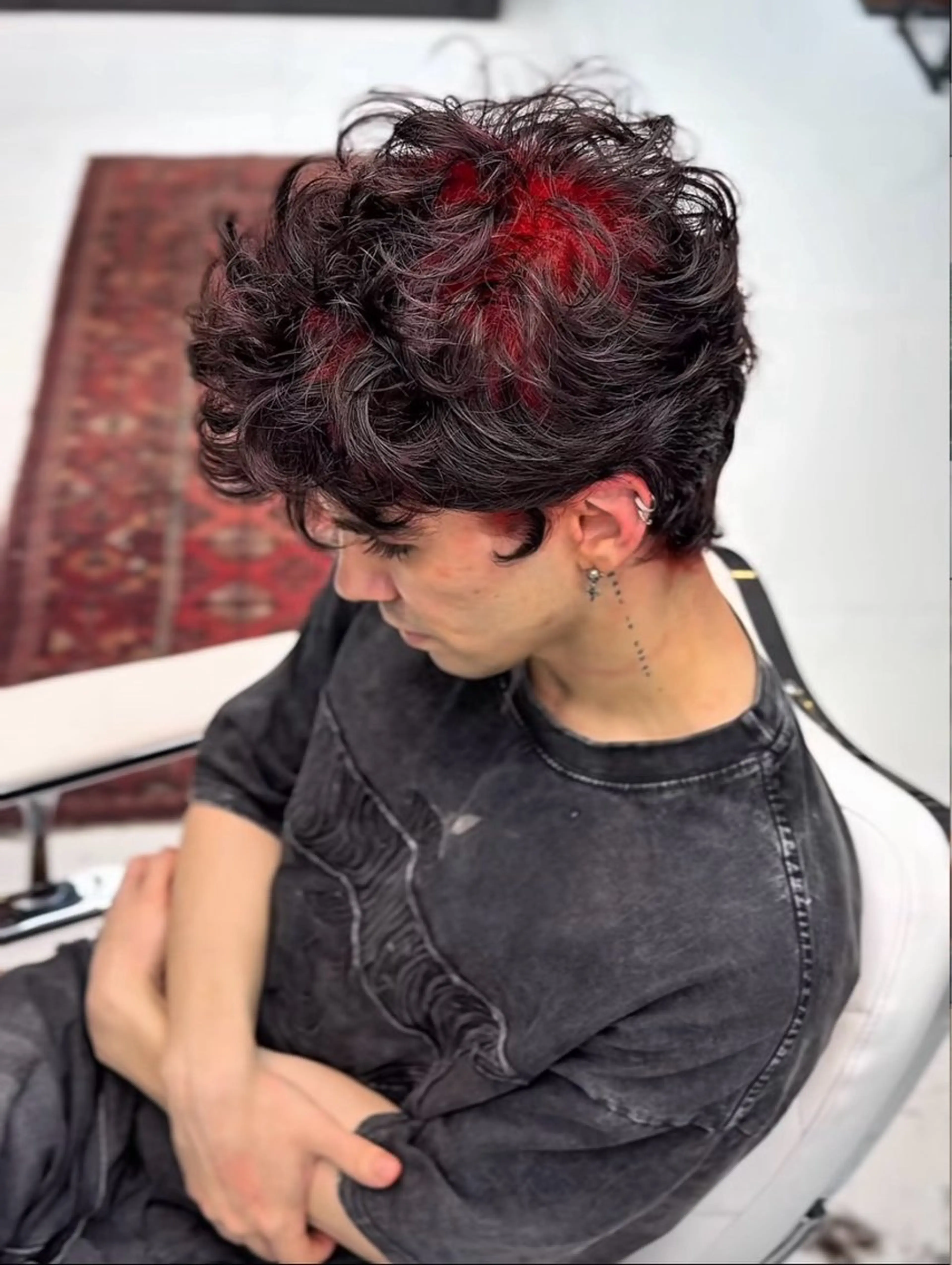 ゴーストルーツカラー+カットの写真