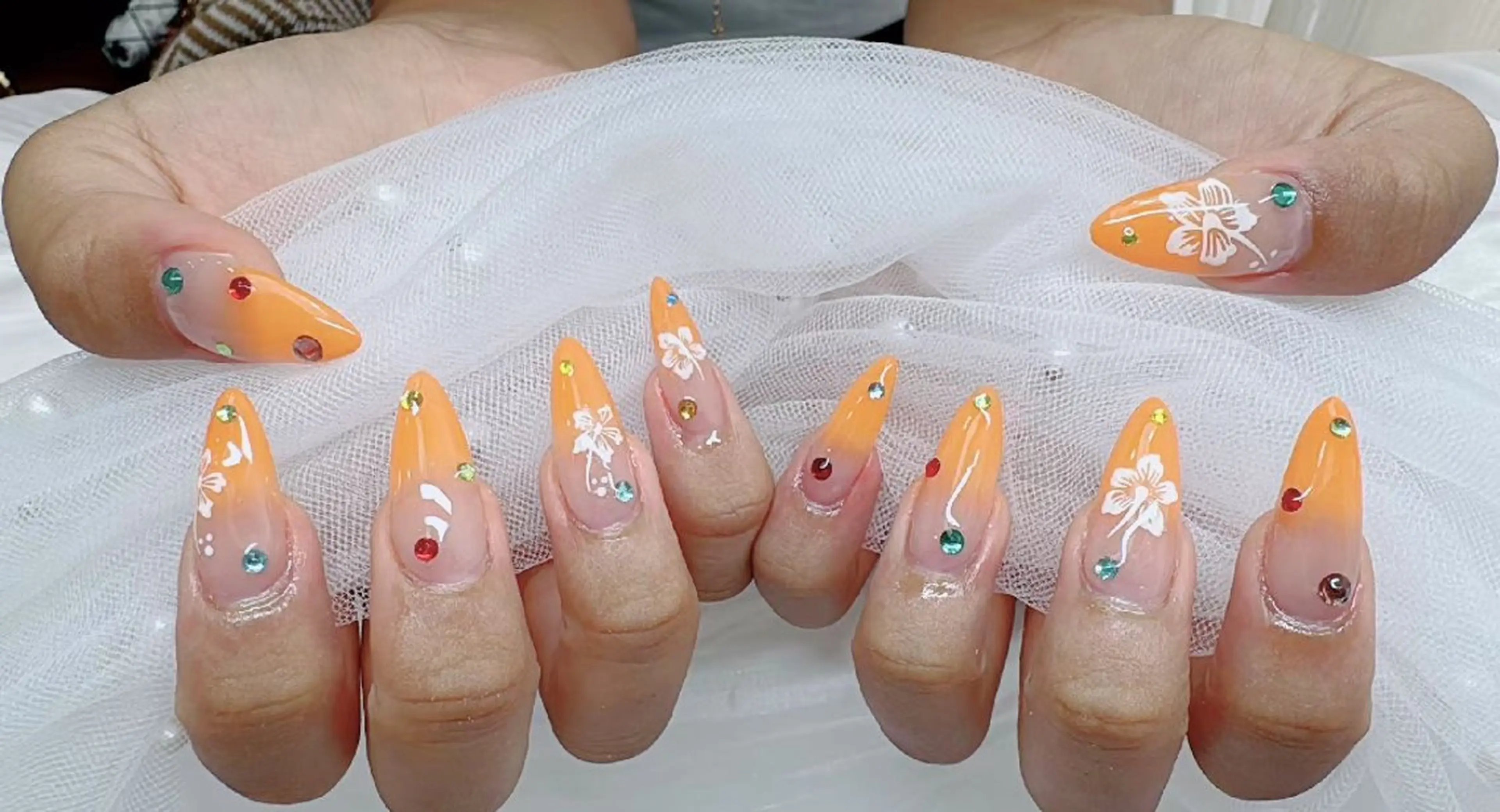 ネイル フットネイル フレンチネイル ジェルネイル ガラスフレンチ 韓国ネイル ハンドネイル ハンドケア The  Nail 新大久保店のその他イメージ