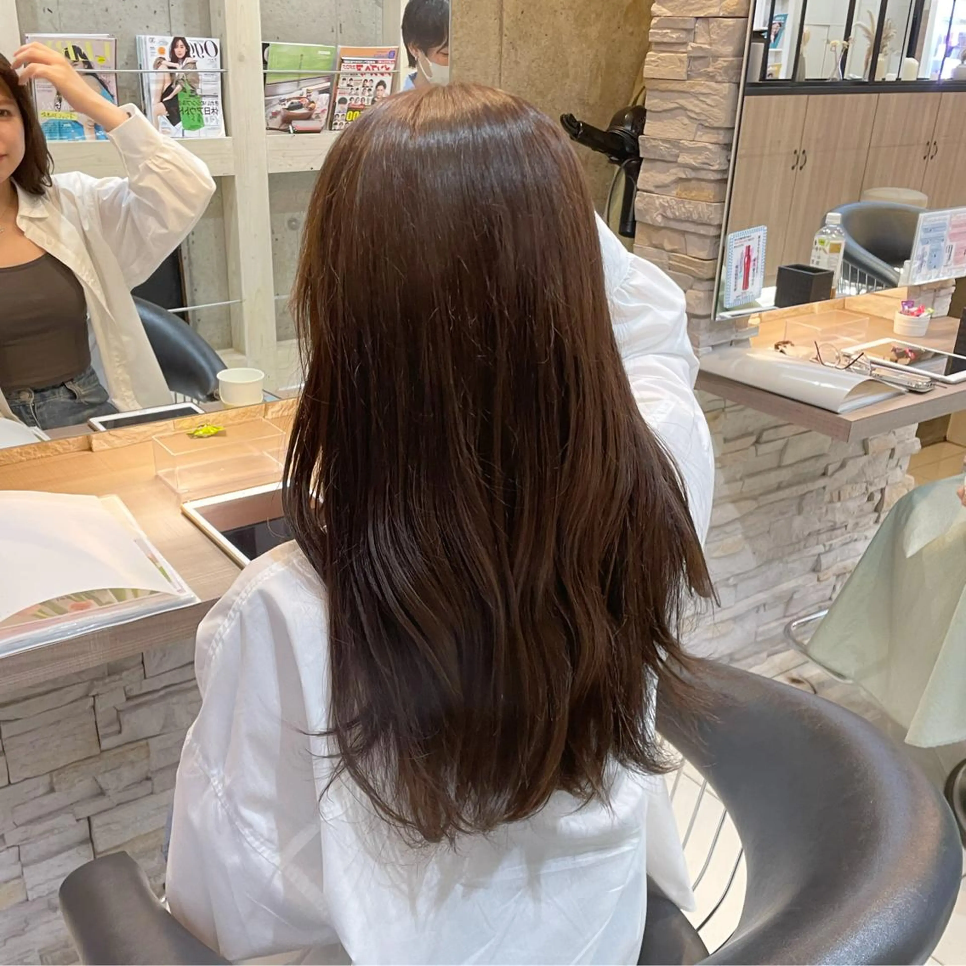 ロング カット ヘアカラー トリートメント mao♡ベージュ/ 顔周りカットのヘアスタイル